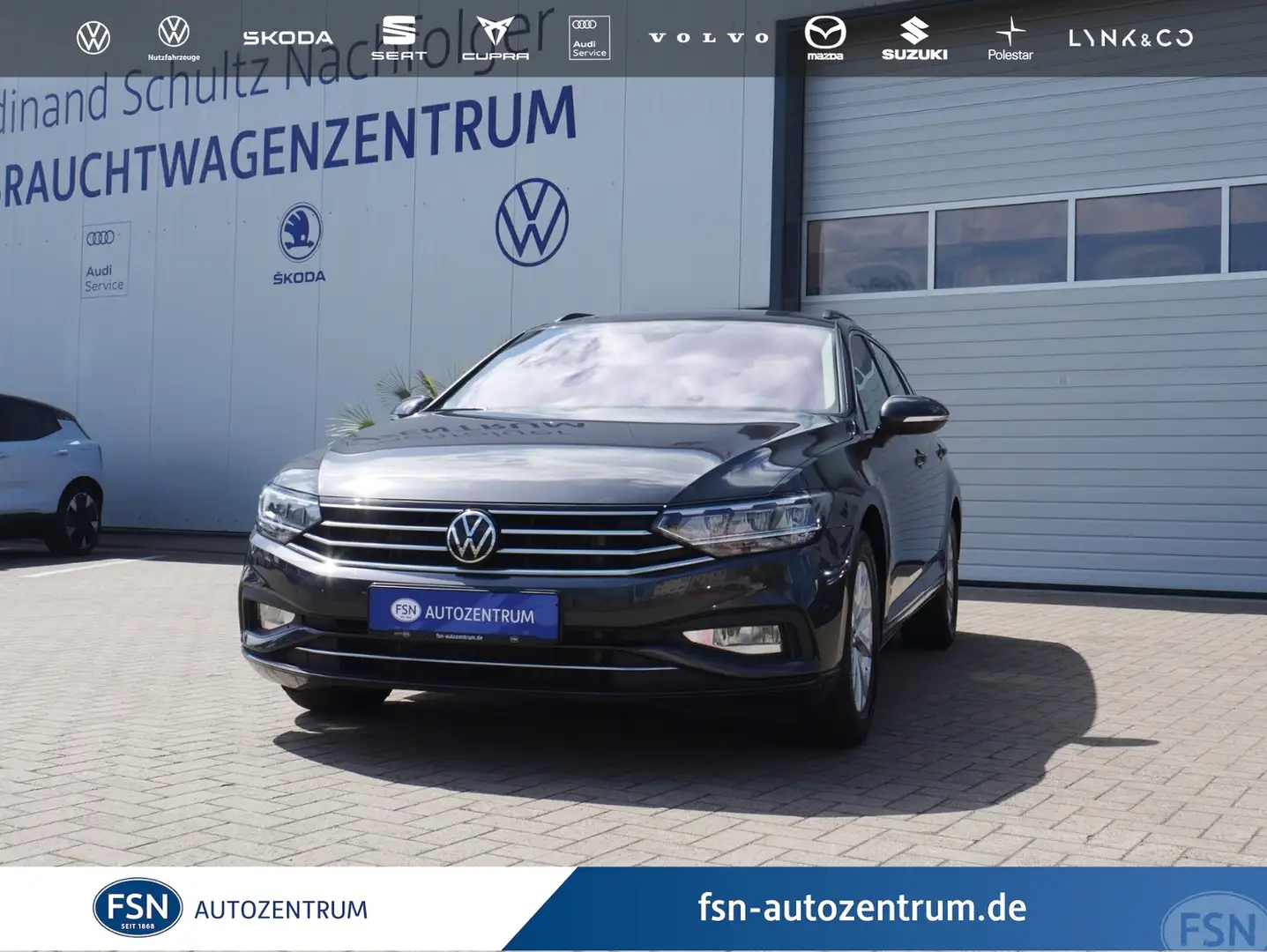 Volkswagen Passat Variant 2.0 TDI Business DSG AHK NAVI ACC SITZHZG FSH LED Grau - 1