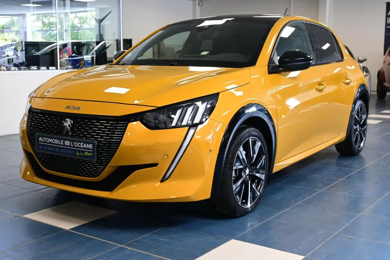 Peugeot 208 BlueHDi 100 S&S BVM6 GT Pack Jaune - 1
