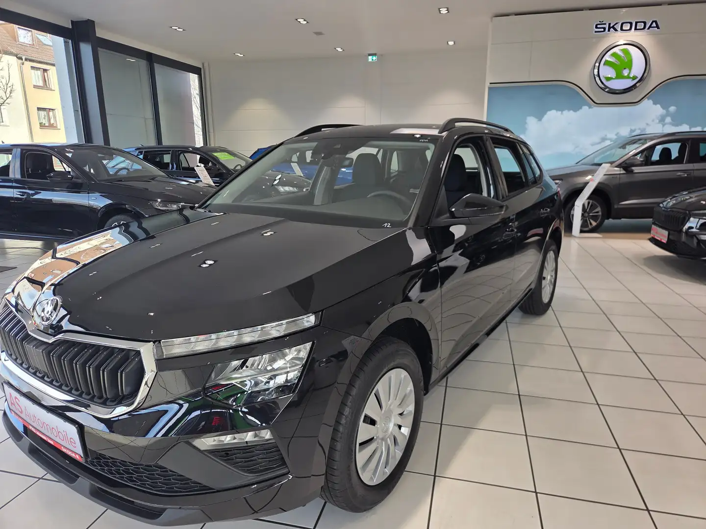 Skoda Kamiq incl. Apple Car Play u. Android Auto Zwart - 1