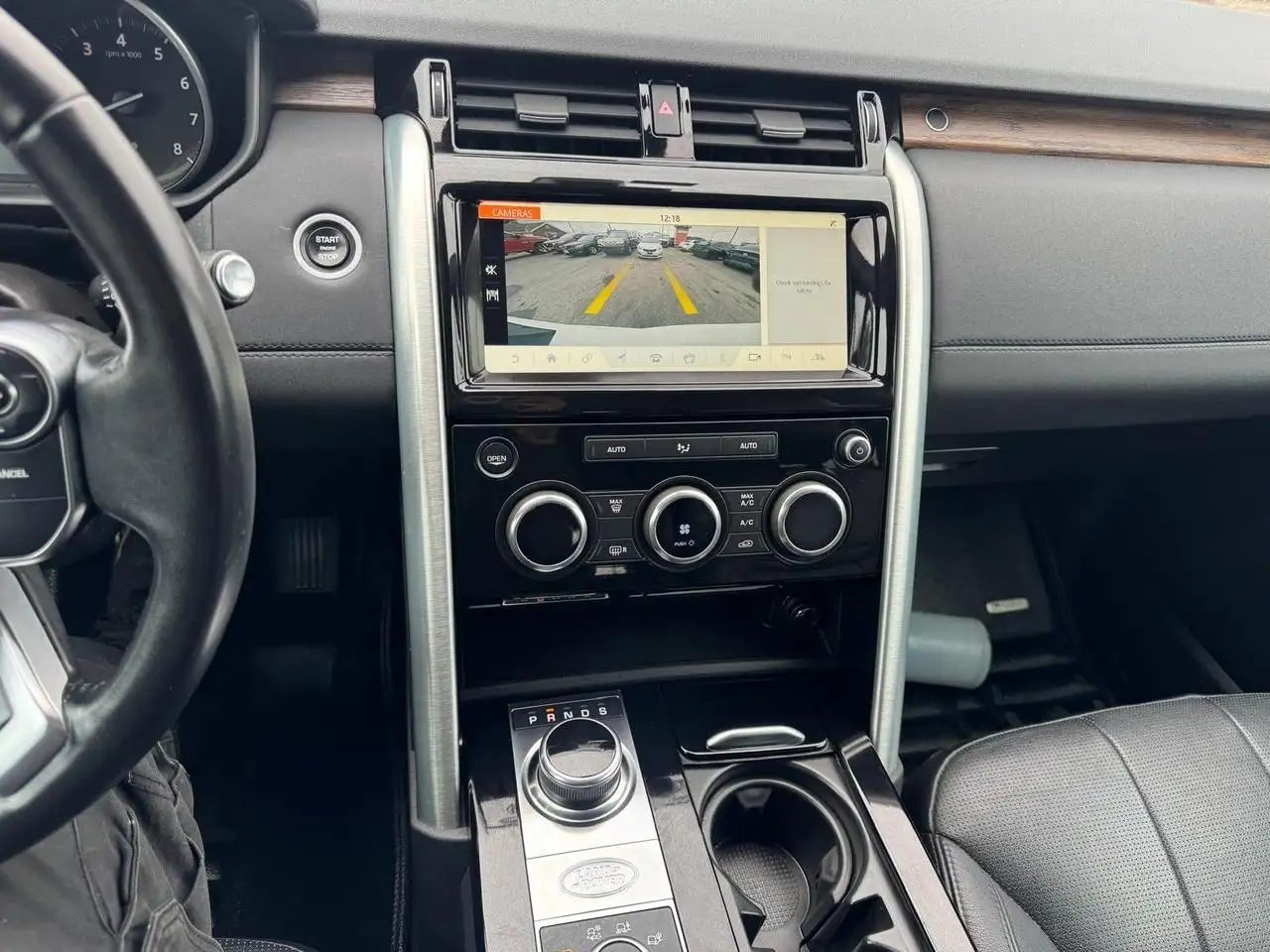 Land Rover Discovery снимка Land Rover Discovery