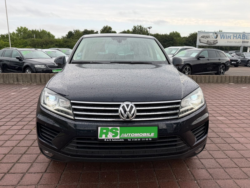 Volkswagen Touareg V6  3.0TDI BMT 4Motion — photo 2
