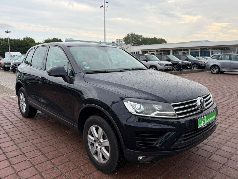 Volkswagen Touareg V6  3.0TDI BMT 4Motion — photo 3