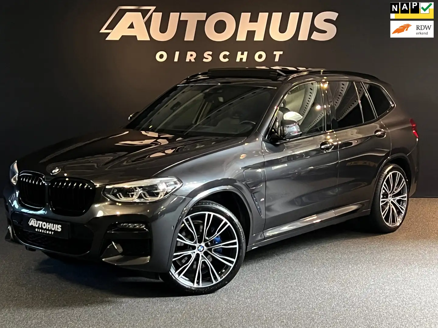 BMW X3 XDrive30e High Executive Edition M Pano/ M Perform Gris - 1