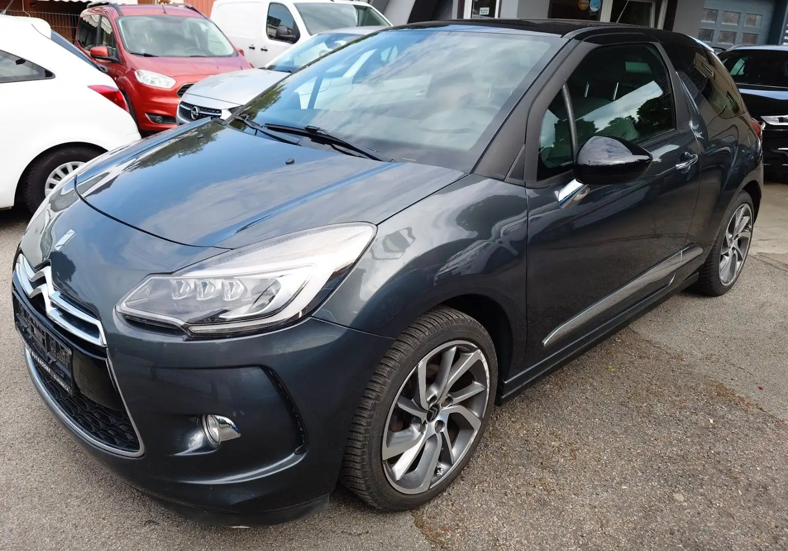 Citroen DS3 So Paris KLIMA/TEMPOMAT/PDC/ Grau - 1
