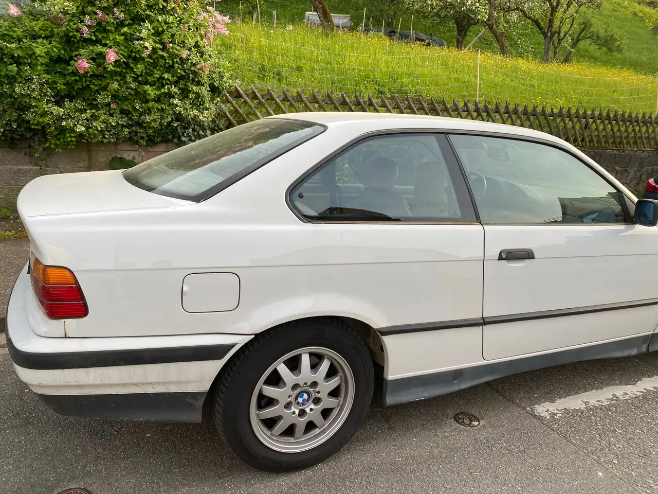 BMW 318is, foto 2