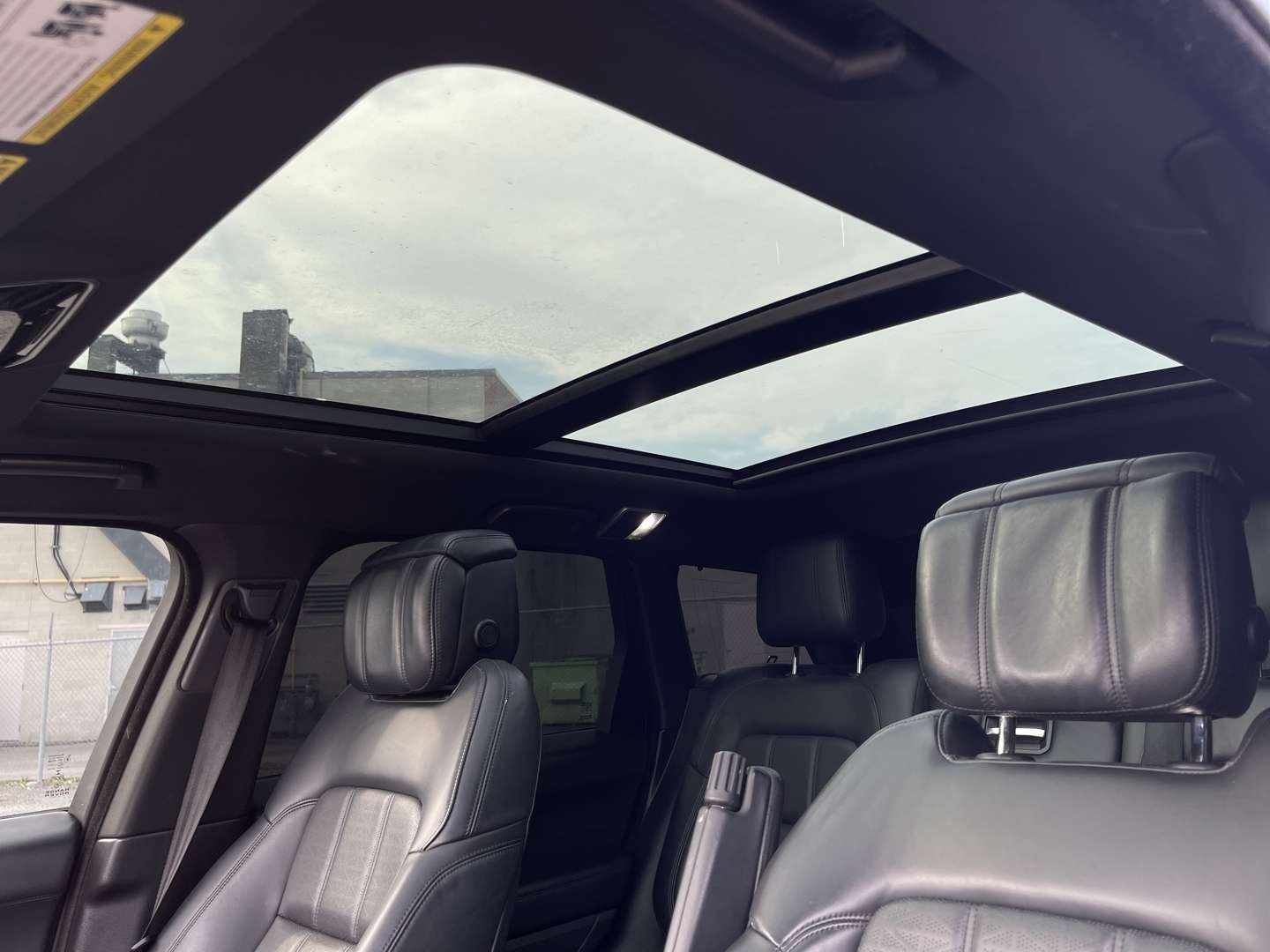 2018 Land Rover Range Rover Sport HSE Dynamic | Soft Close Door thumb 16