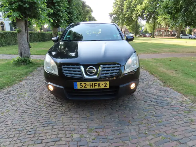 Nissan Qashqai view 2