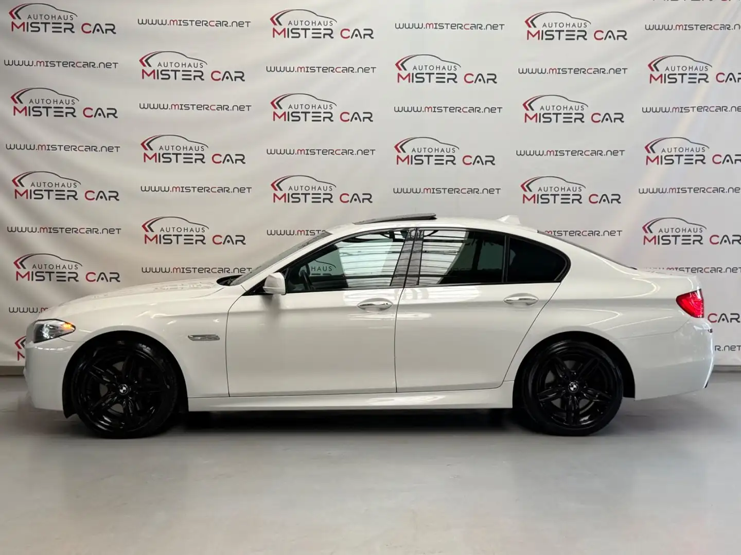 BMW 535 d xDrive M PAKET STANDH/HUD/GSHD/NAVI/XEN/19 Weiß - 2