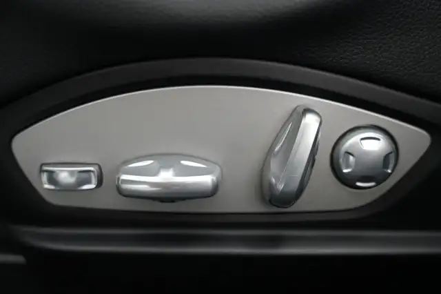 Porsche Panamera view 15