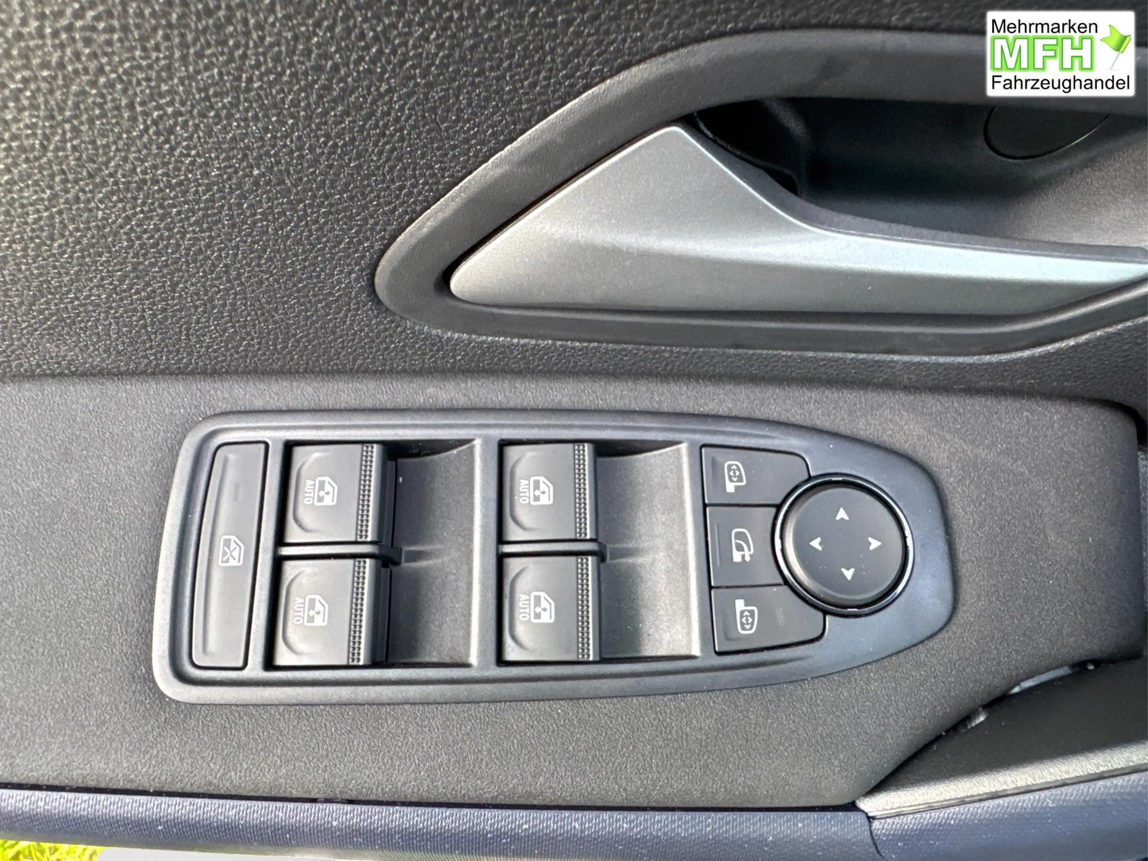 Dacia Bigster Expression SHZ+KLIMA+PDC+KAMERA+LED+17"ALU Hybr... — photo 14