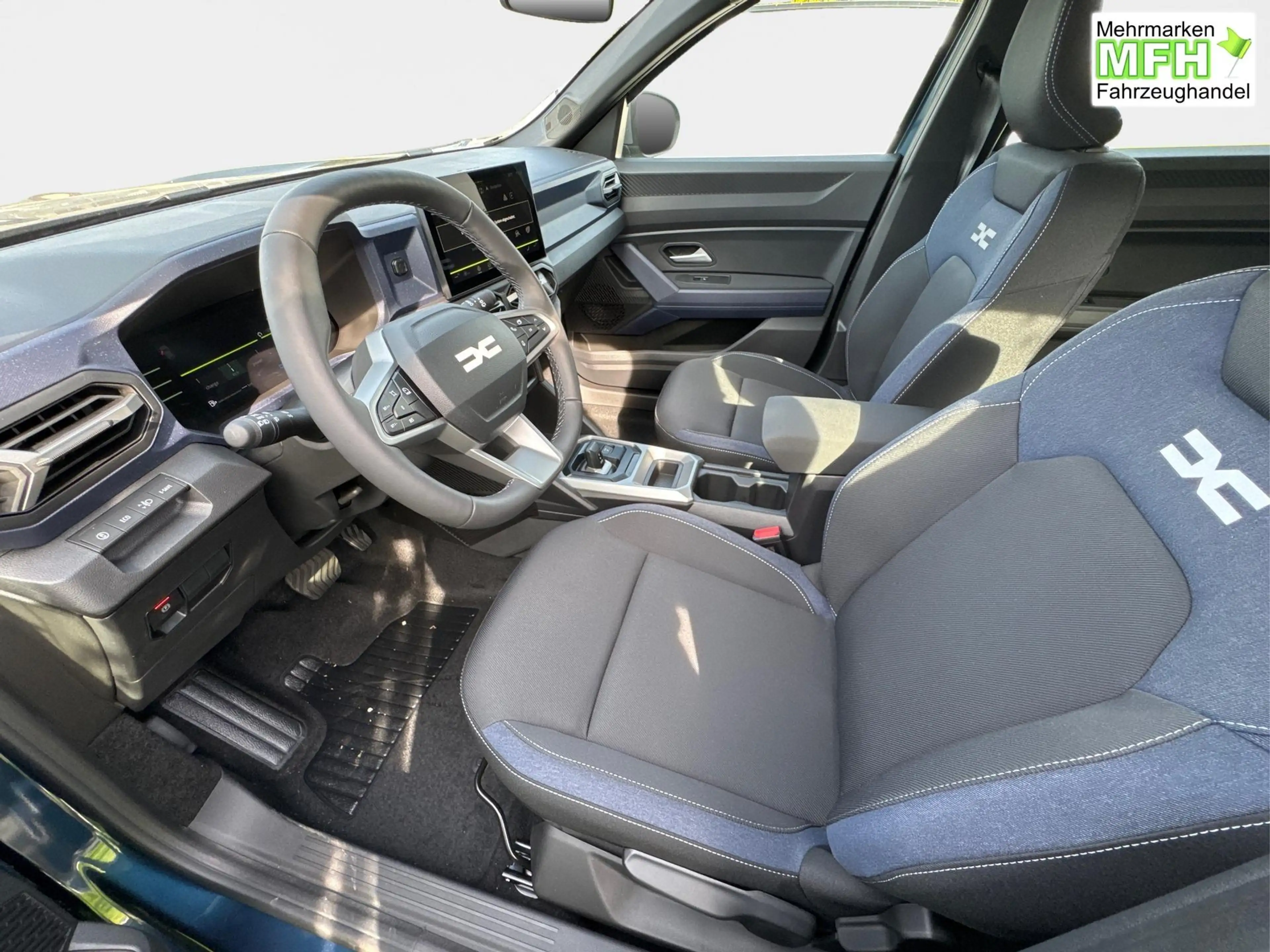 Dacia Bigster Expression SHZ+KLIMA+PDC+KAMERA+LED+17"ALU Hybr... — photo 9