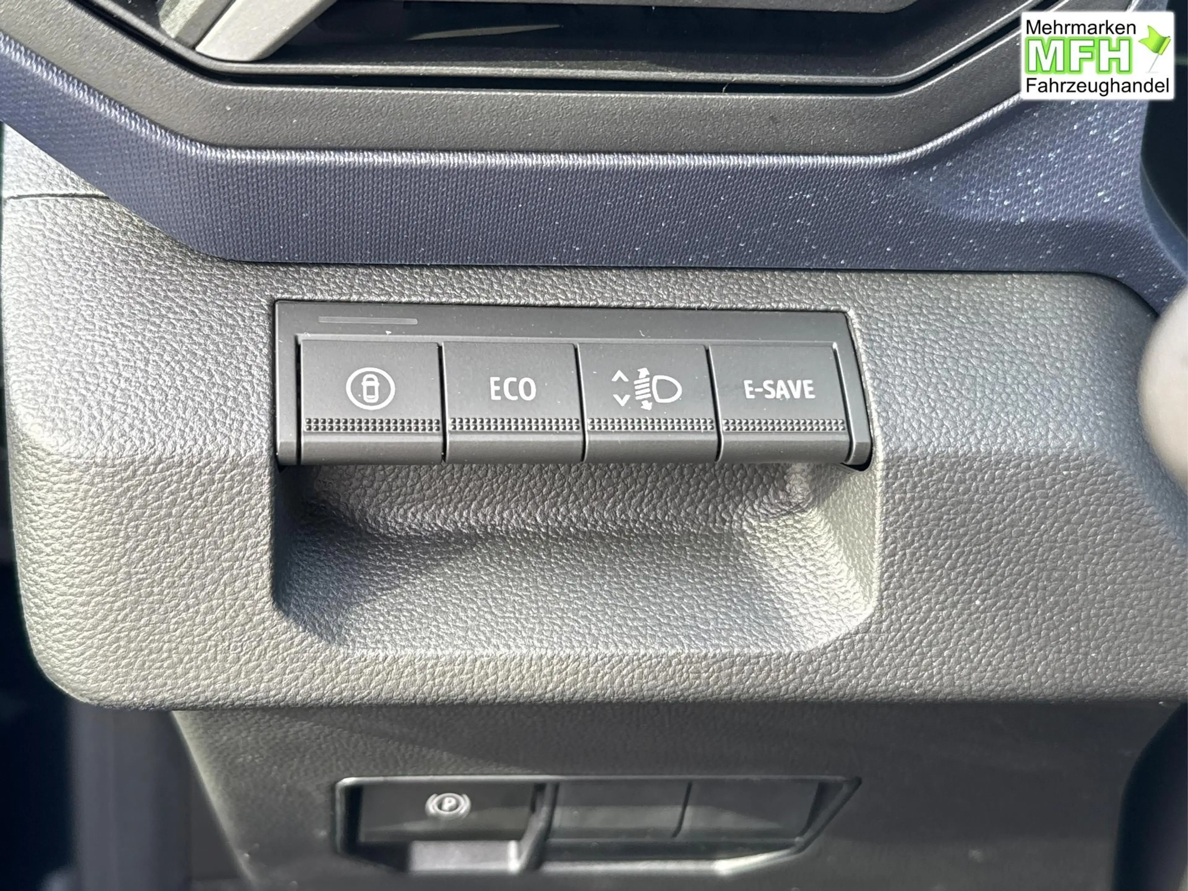 Dacia Bigster Expression SHZ+KLIMA+PDC+KAMERA+LED+17"ALU Hybr... — photo 15