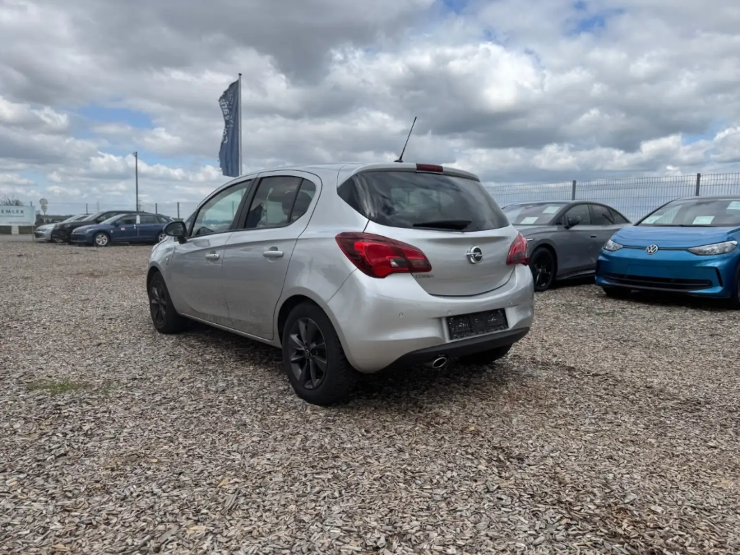 Opel Corsa 120 Jahre 1.4 AUTOMATIK R-KAM APP SHZ PDC Plateado - 2