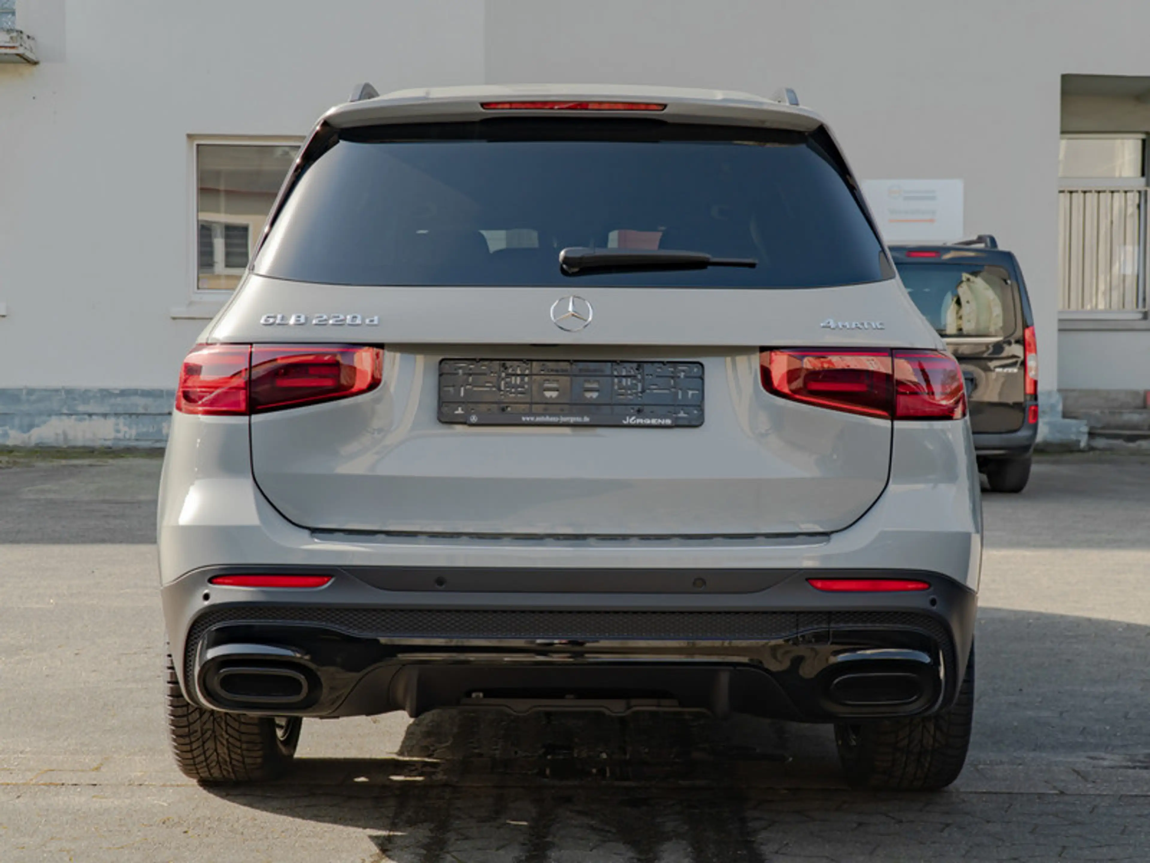 Mercedes-Benz GLB 220 d 4M AMG-Sport/MLB/Pano/Night/AHK/Distr — photo 6