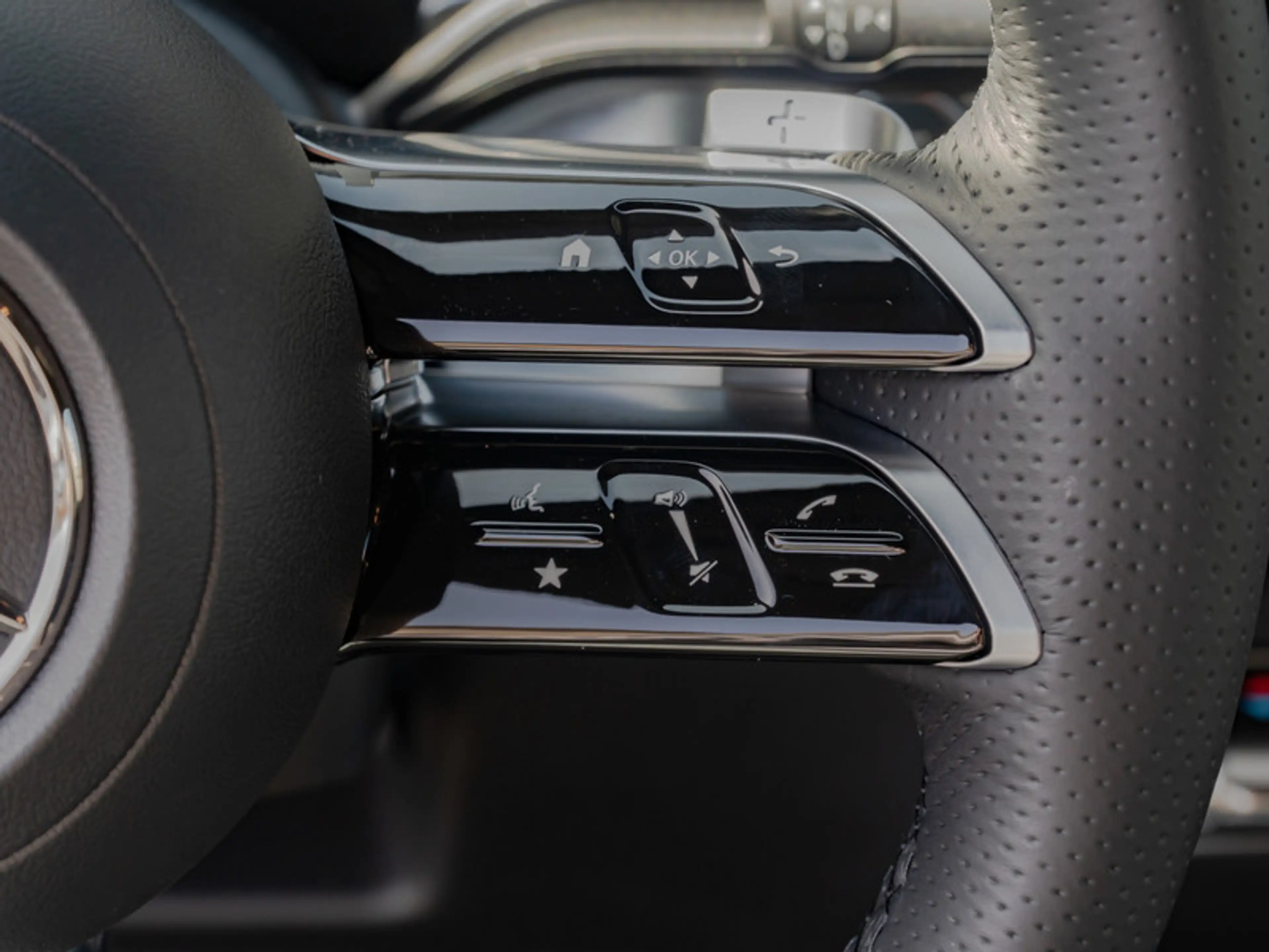 Mercedes-Benz GLB 220 d 4M AMG-Sport/MLB/Pano/Night/AHK/Distr — photo 15