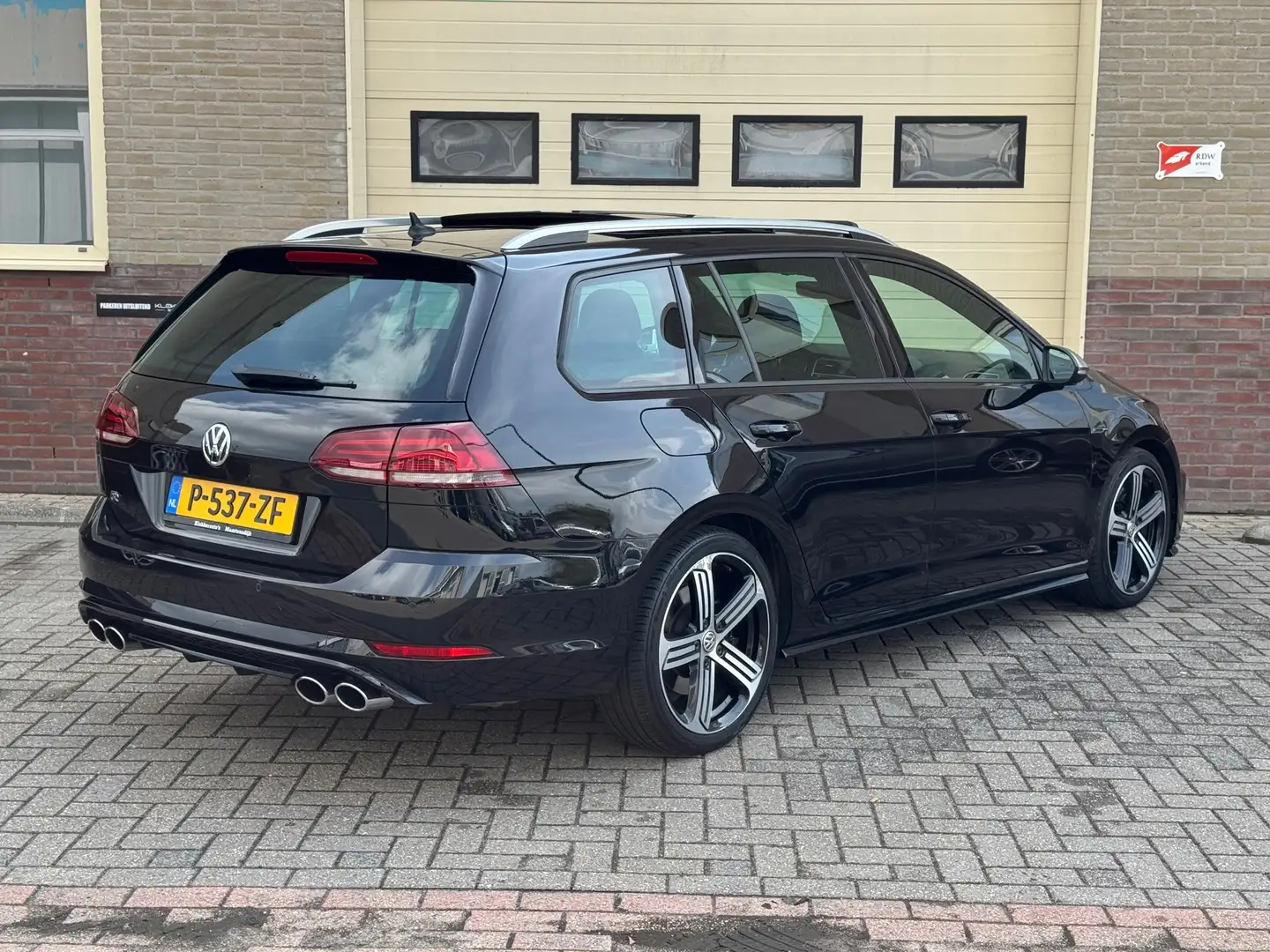Volkswagen Golf 2.0 TSI 4Motion R Pano | Dynaudio | Dodehoek | Lin Noir - 2