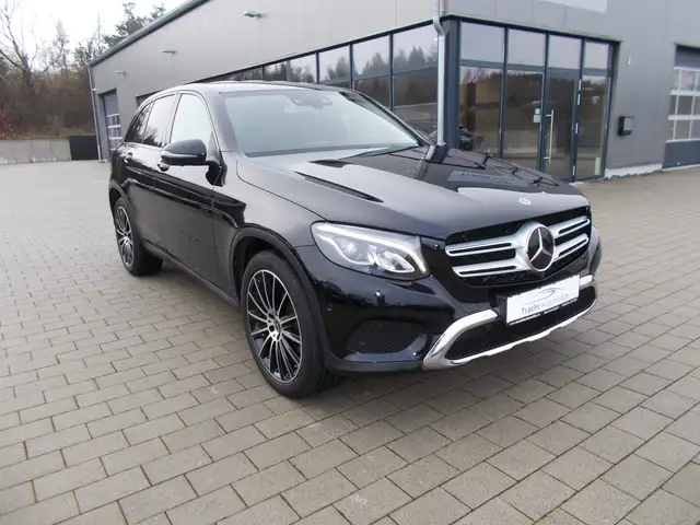 Mercedes-Benz GLC 300 4M*Distr.*AMG20"*LED*360°Kam.*AHK*Totwinkelas.