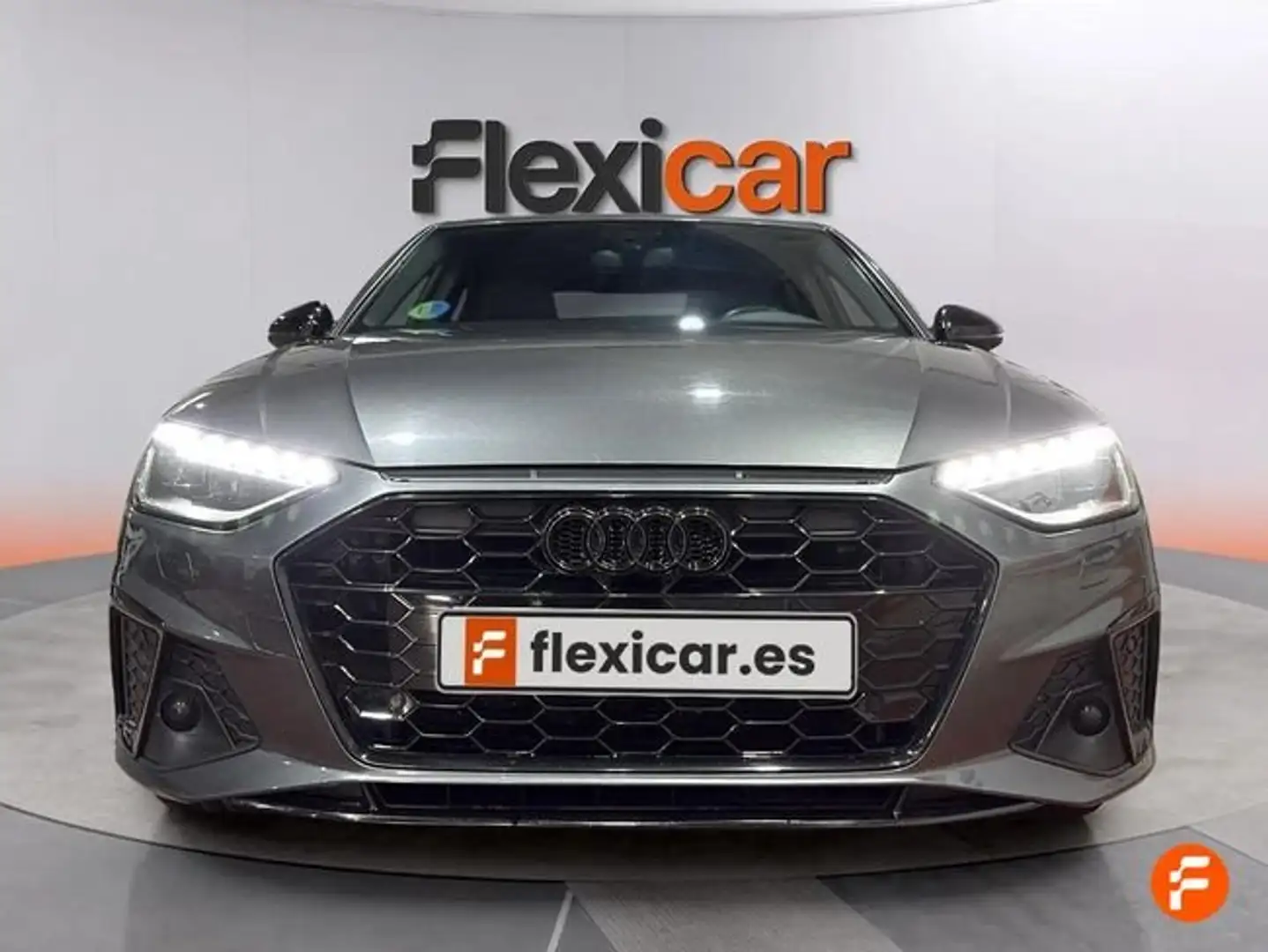 Audi A4 Black line 35 TDI 120kW S tronic Gris - 2
