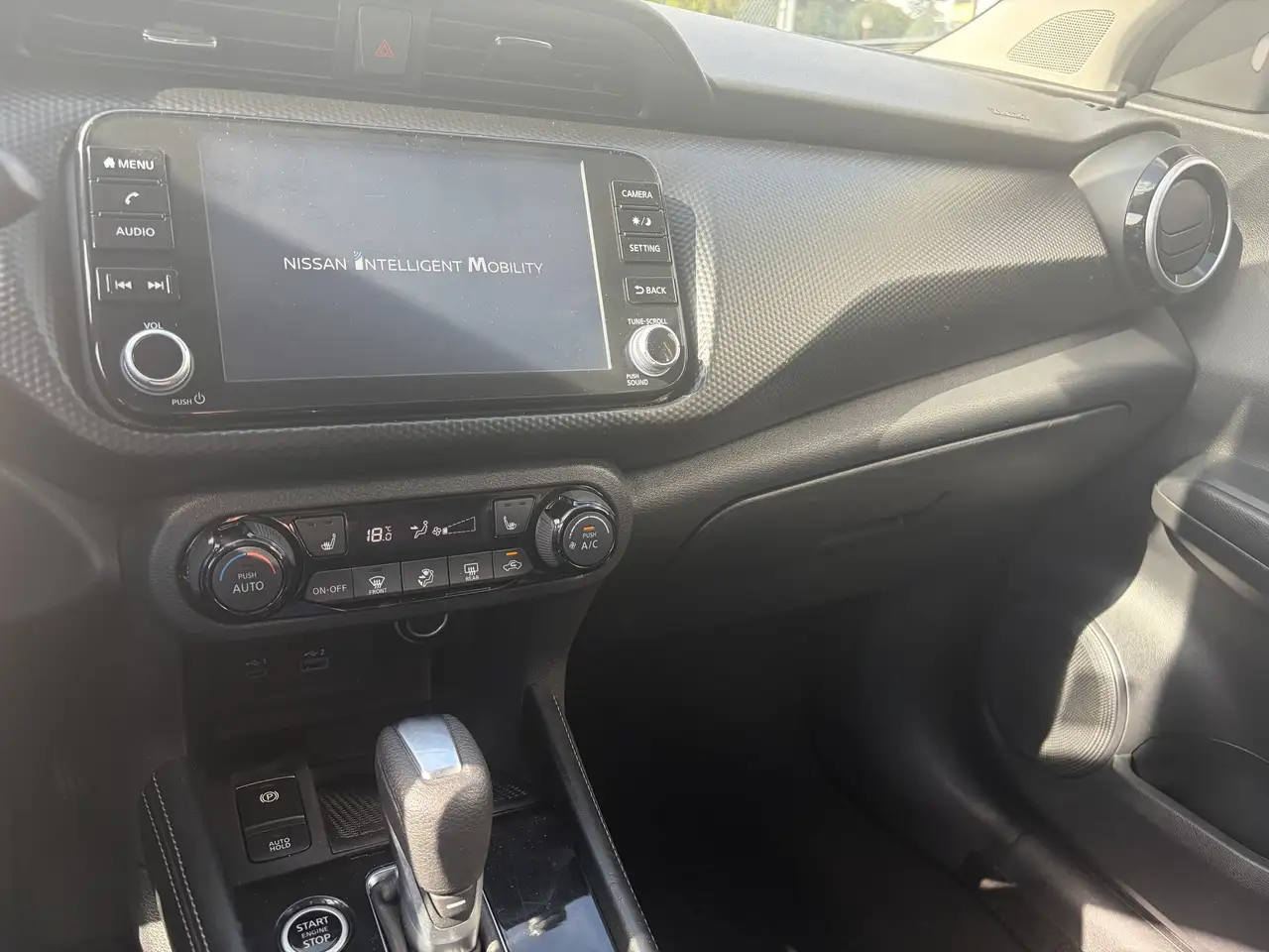 Nissan Kicks снимка Nissan Kicks