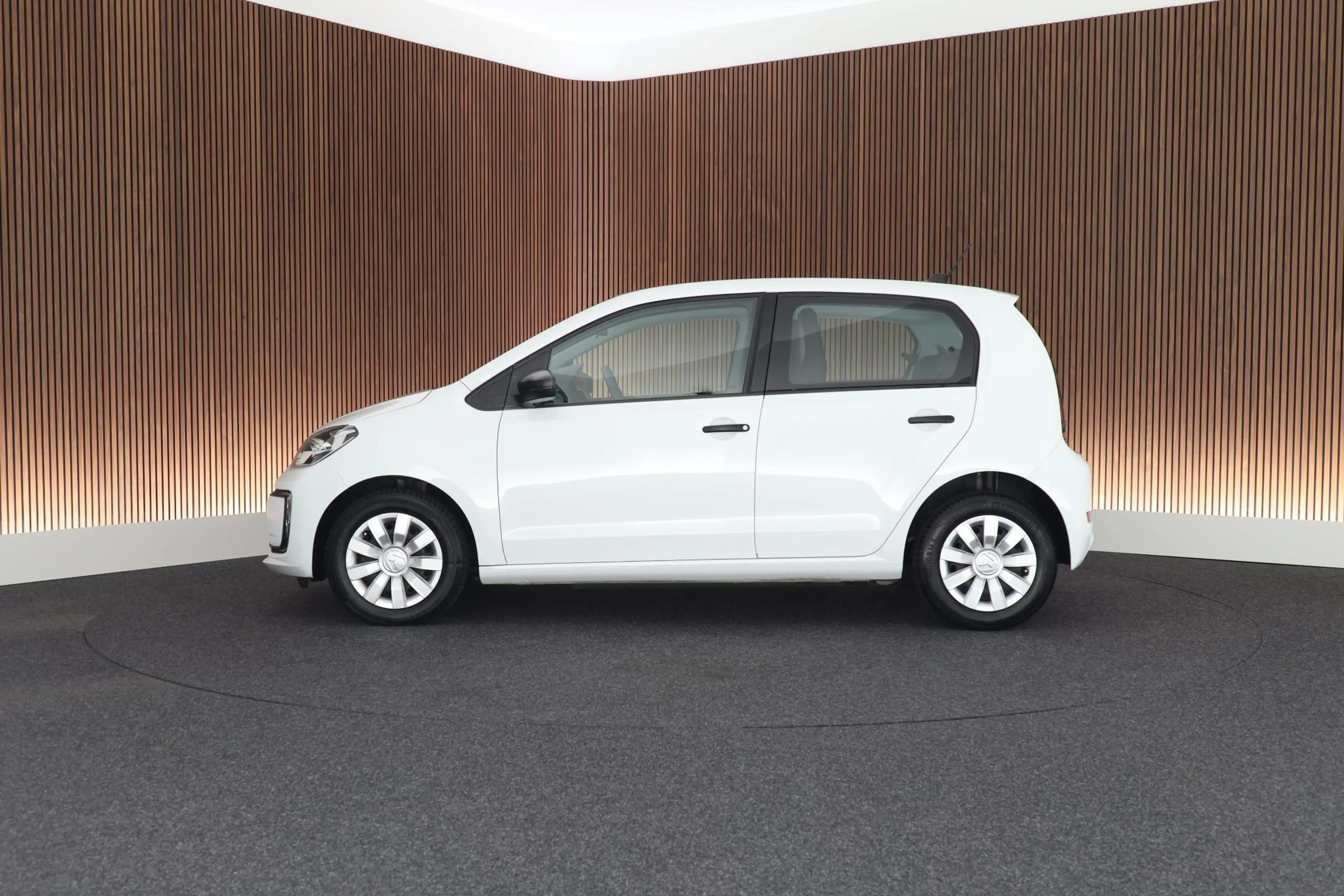 Volkswagen e-up! e-up! Camera Cruise Control — photo 3
