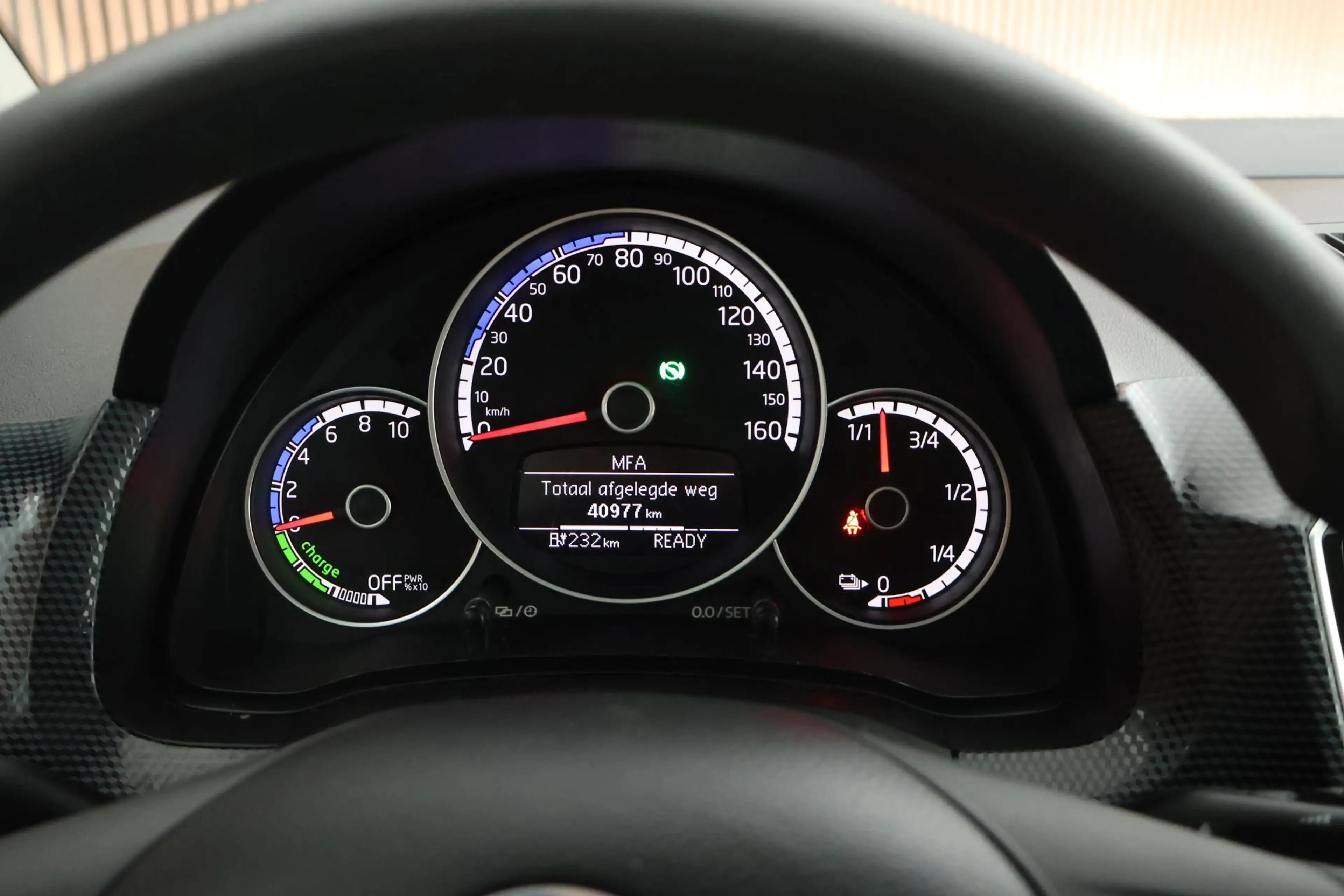 Volkswagen e-up! e-up! Camera Cruise Control — photo 24