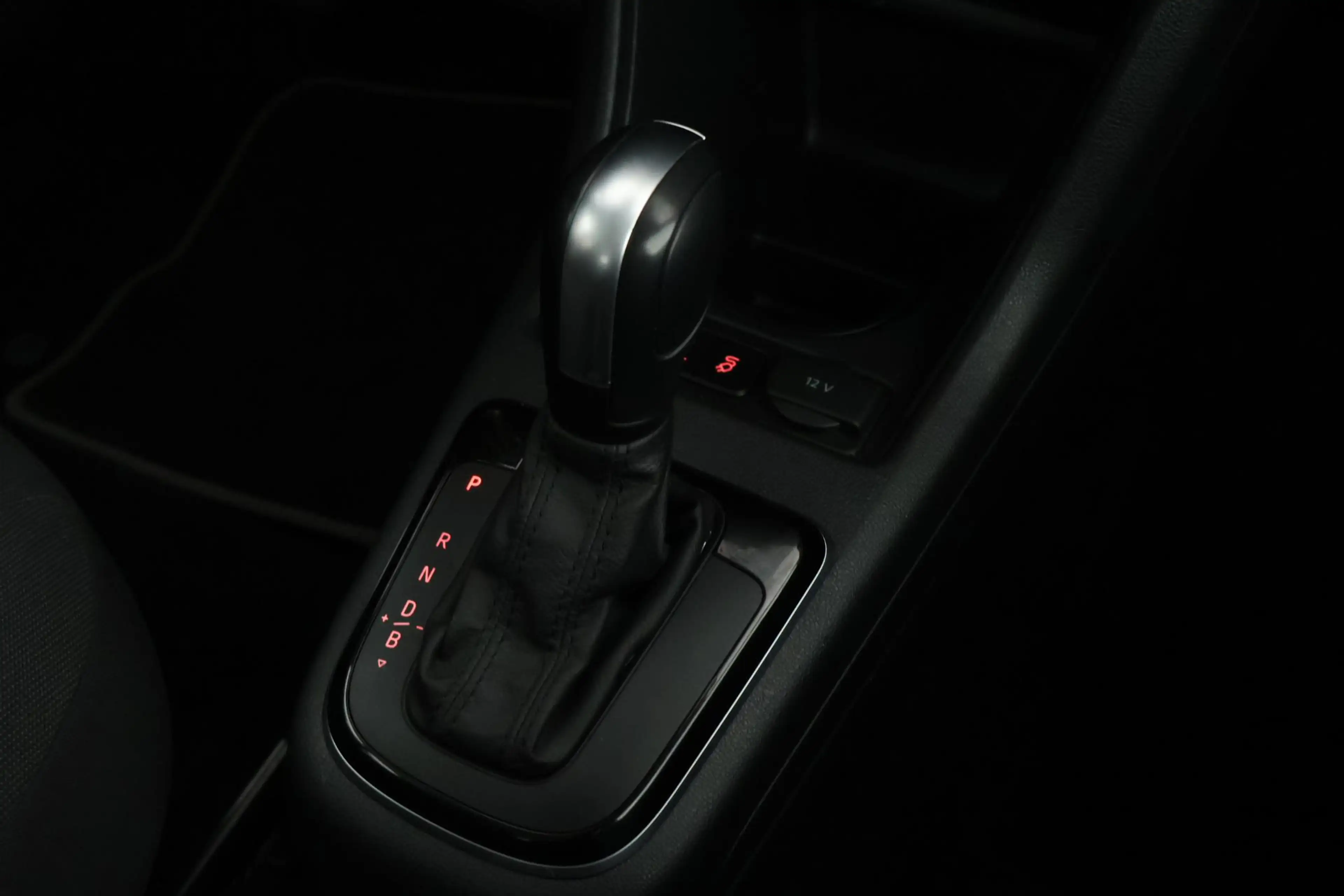 Volkswagen e-up! e-up! Camera Cruise Control — photo 20