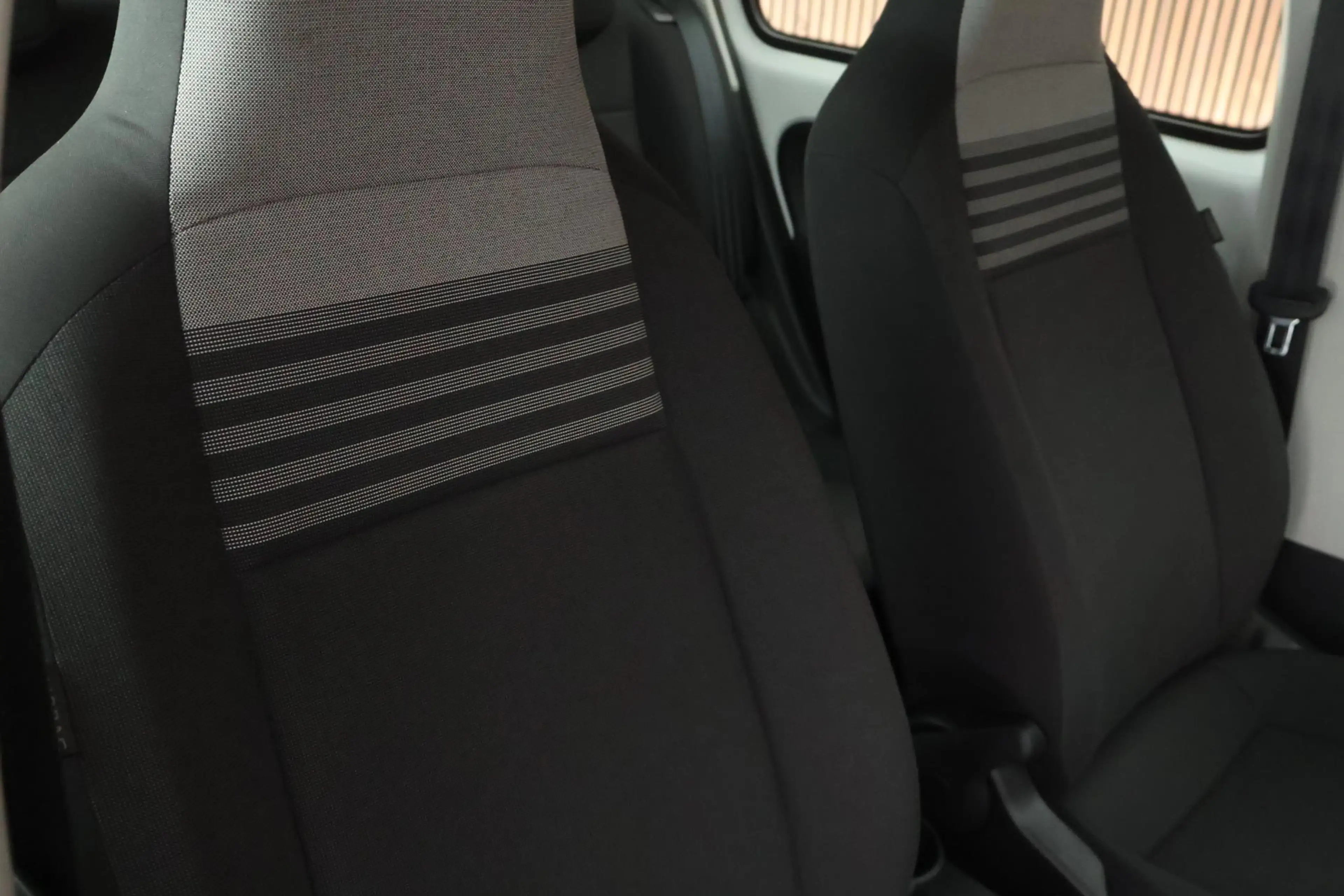 Volkswagen e-up! e-up! Camera Cruise Control — photo 23