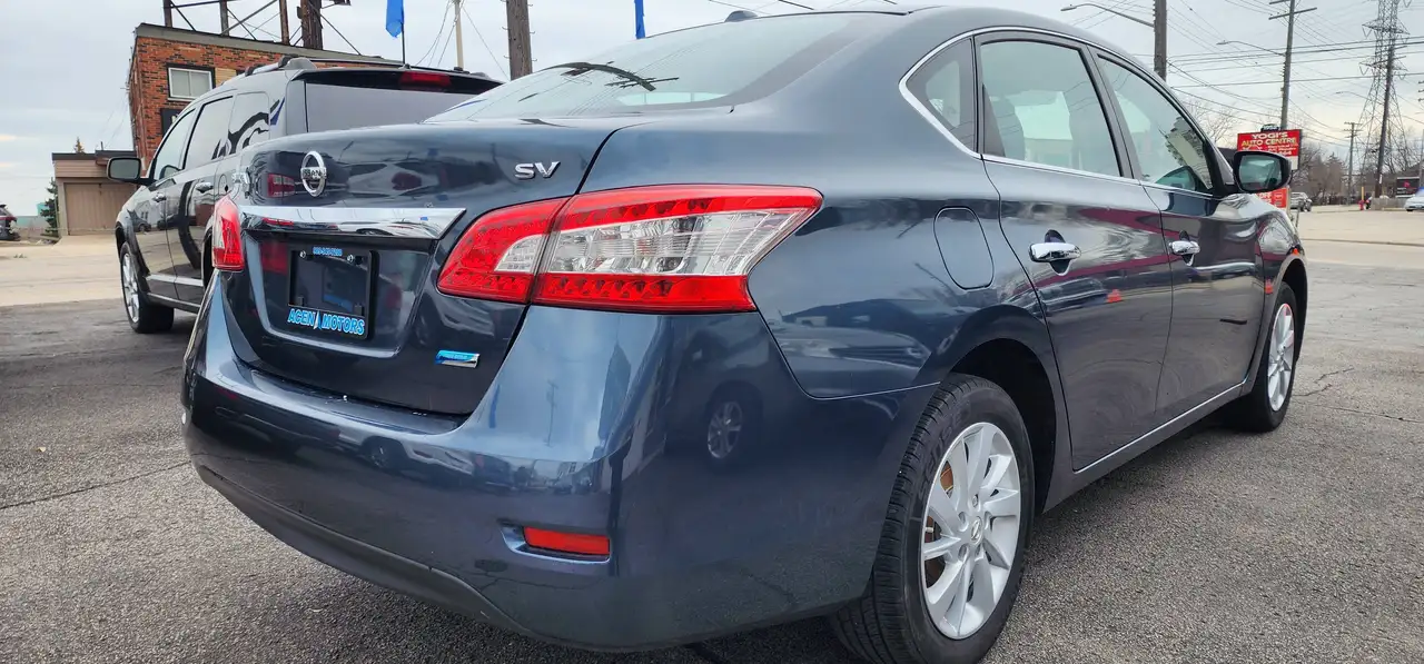 Nissan Sentra снимка Nissan Sentra