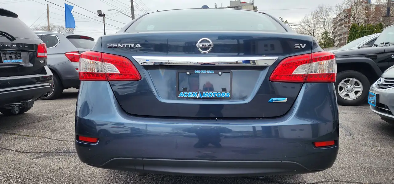 Nissan Sentra снимка Nissan Sentra