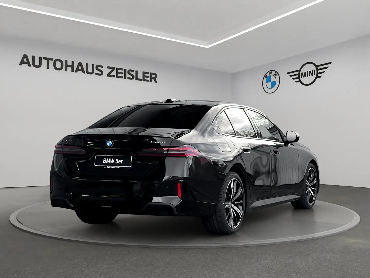 BMW 540 d xDrive Lim. M Sport Pro 20"LM AHK Glasdach Noir - 2