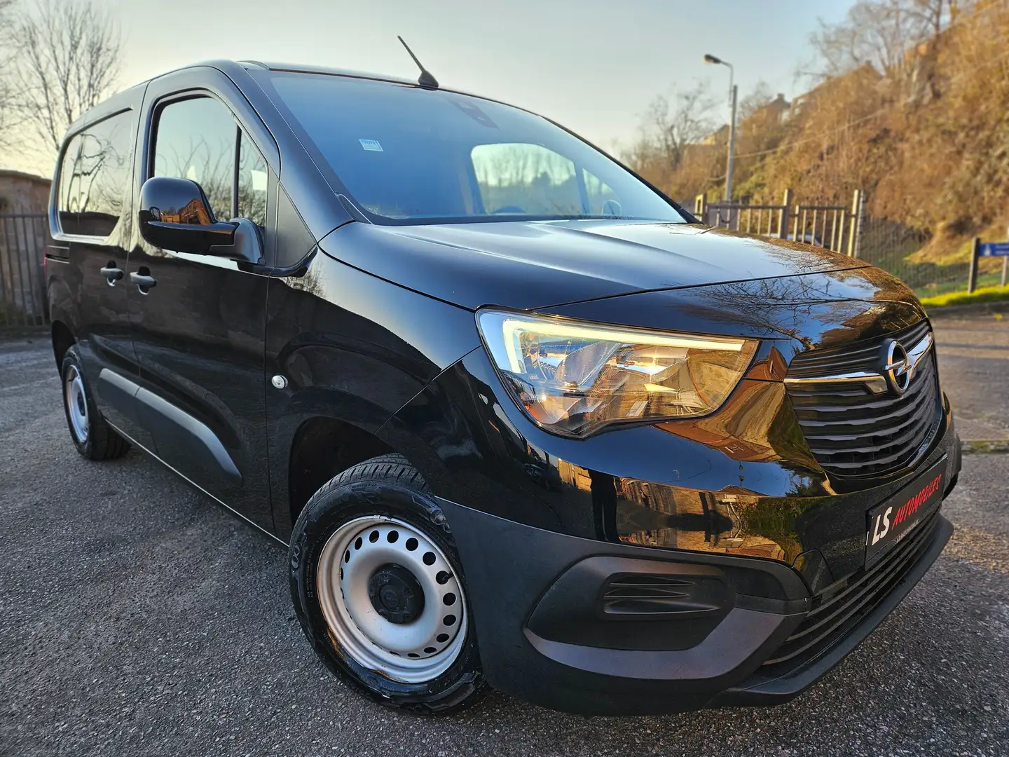 Opel Combo 1.6d*3Places*Airco*Cruise*PorteLatérale*Eu6b Noir - 1