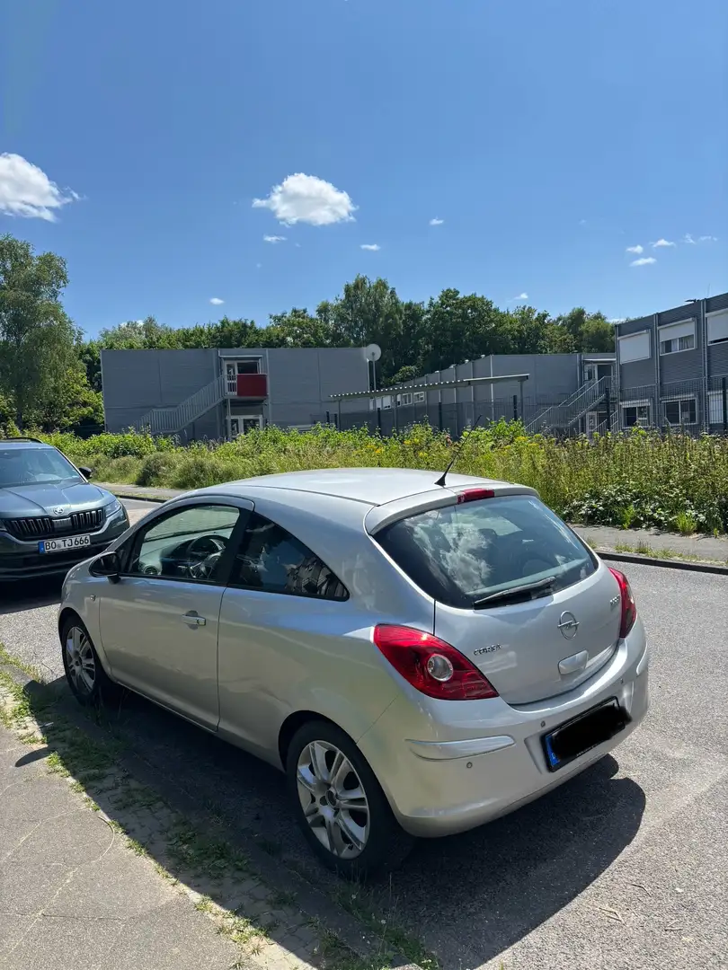 Opel Corsa VB Silber - 2