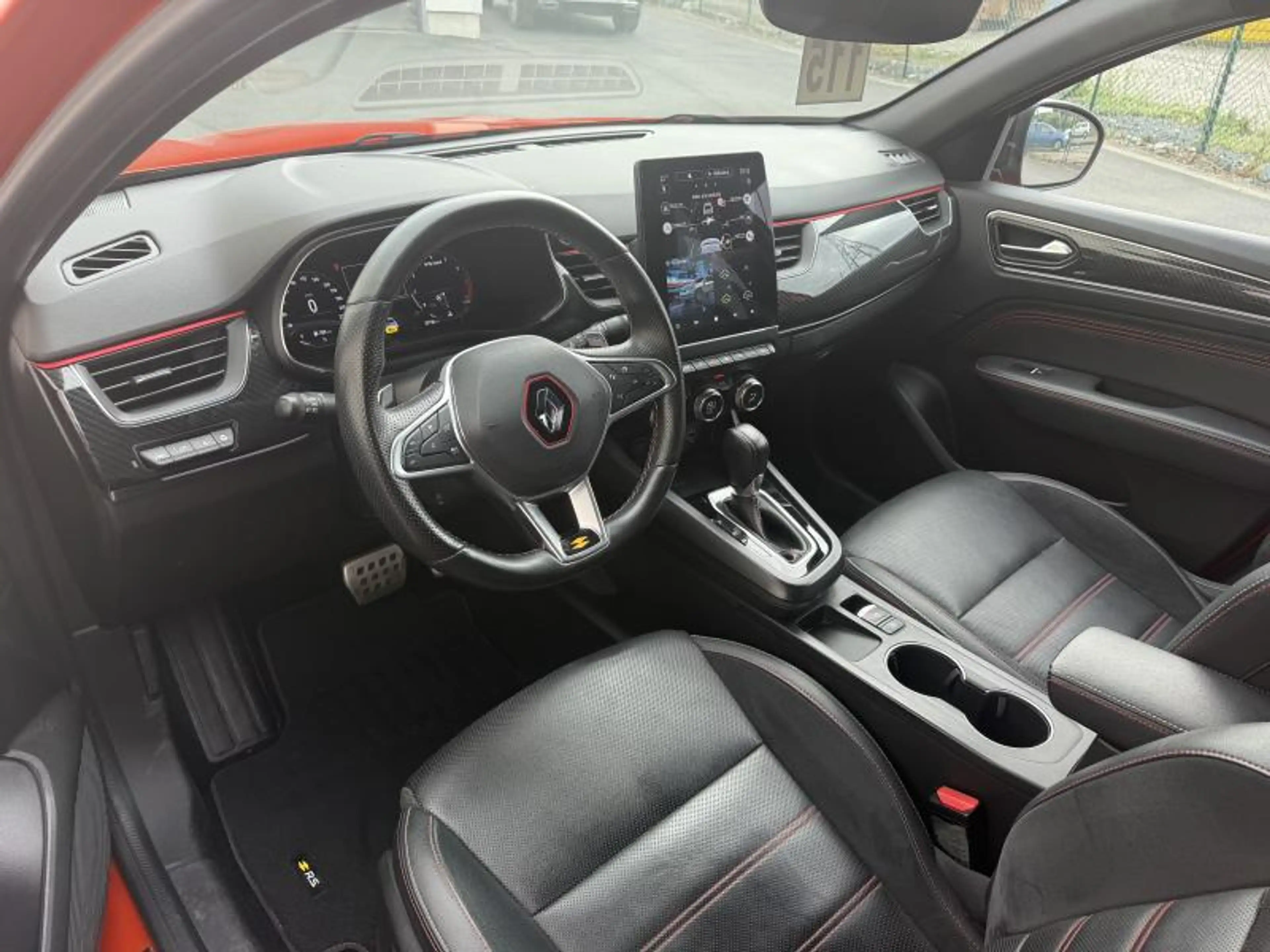 Renault Arkana RS Line 1.3 TCe 140 EDC — photo 10