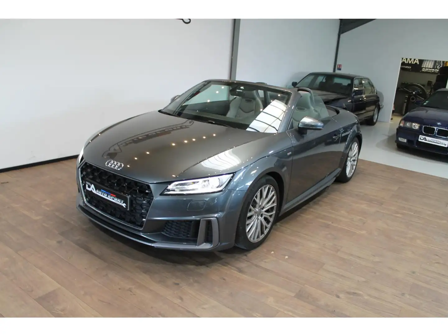 Audi TT Roadster 2.0 40 TFSI - 197 - BV S-tronic  ROADSTER S-Line PHASE 2 Gris - 2