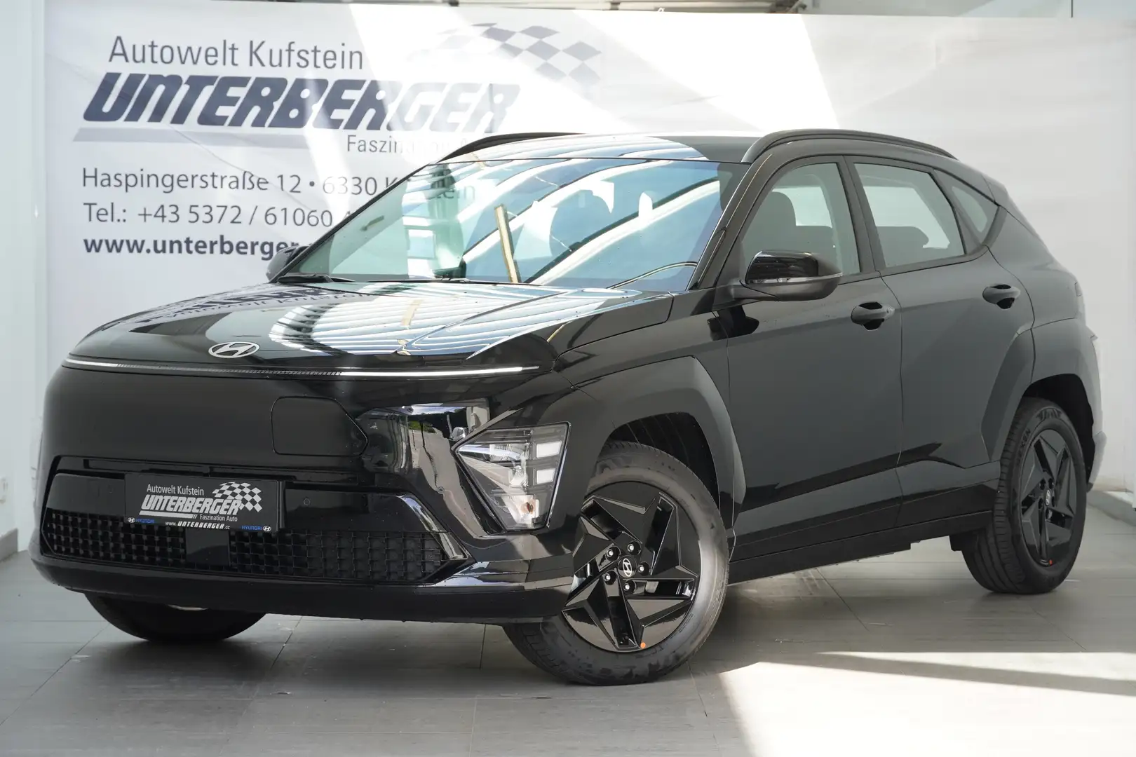 Hyundai KONA EV Smart Line 64,8 kWh Schwarz - 1