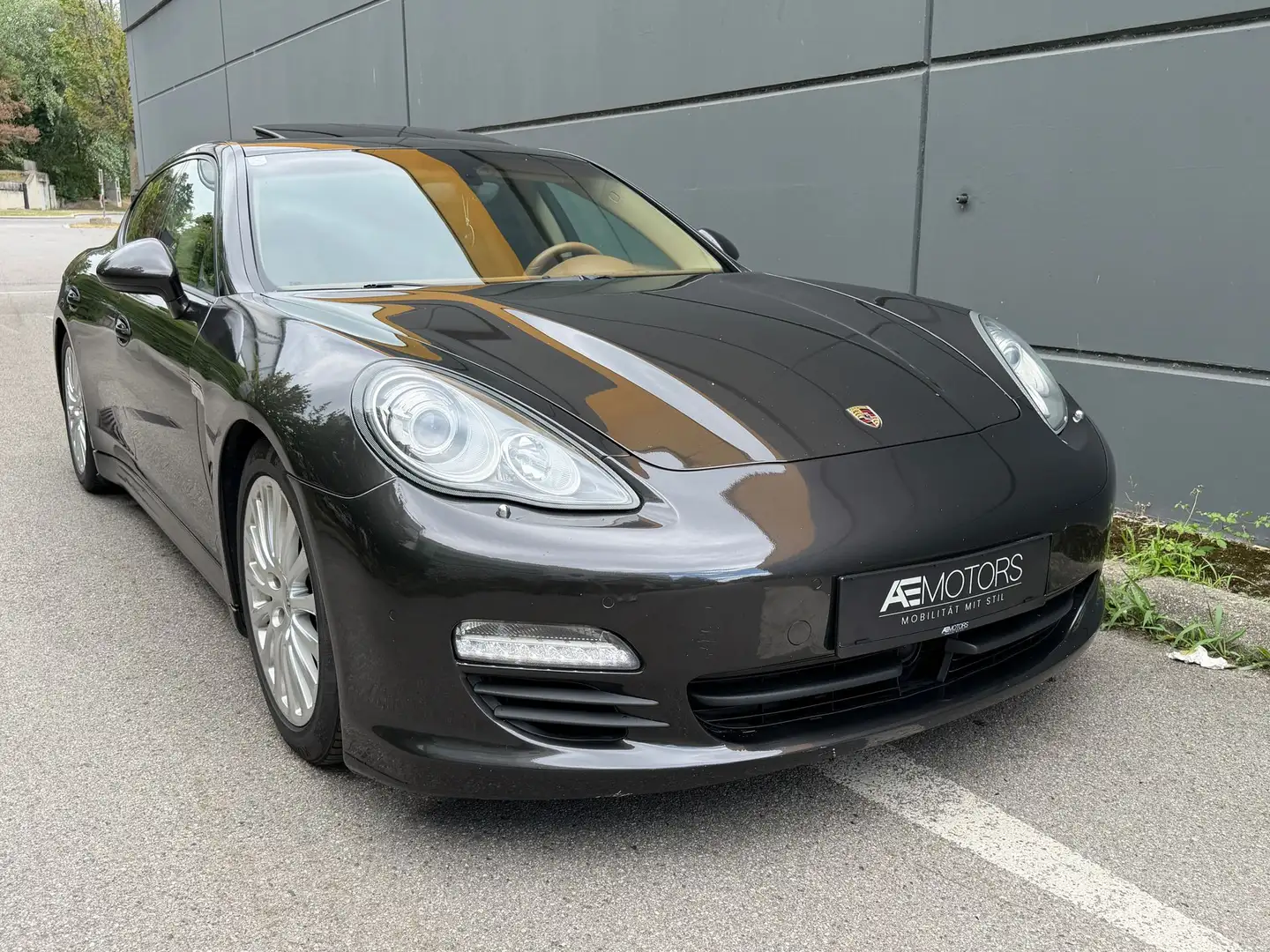 Porsche Panamera *NAVI*BI XENON*SITZBLFT*KLIMA*KREDIT* Grau - 2
