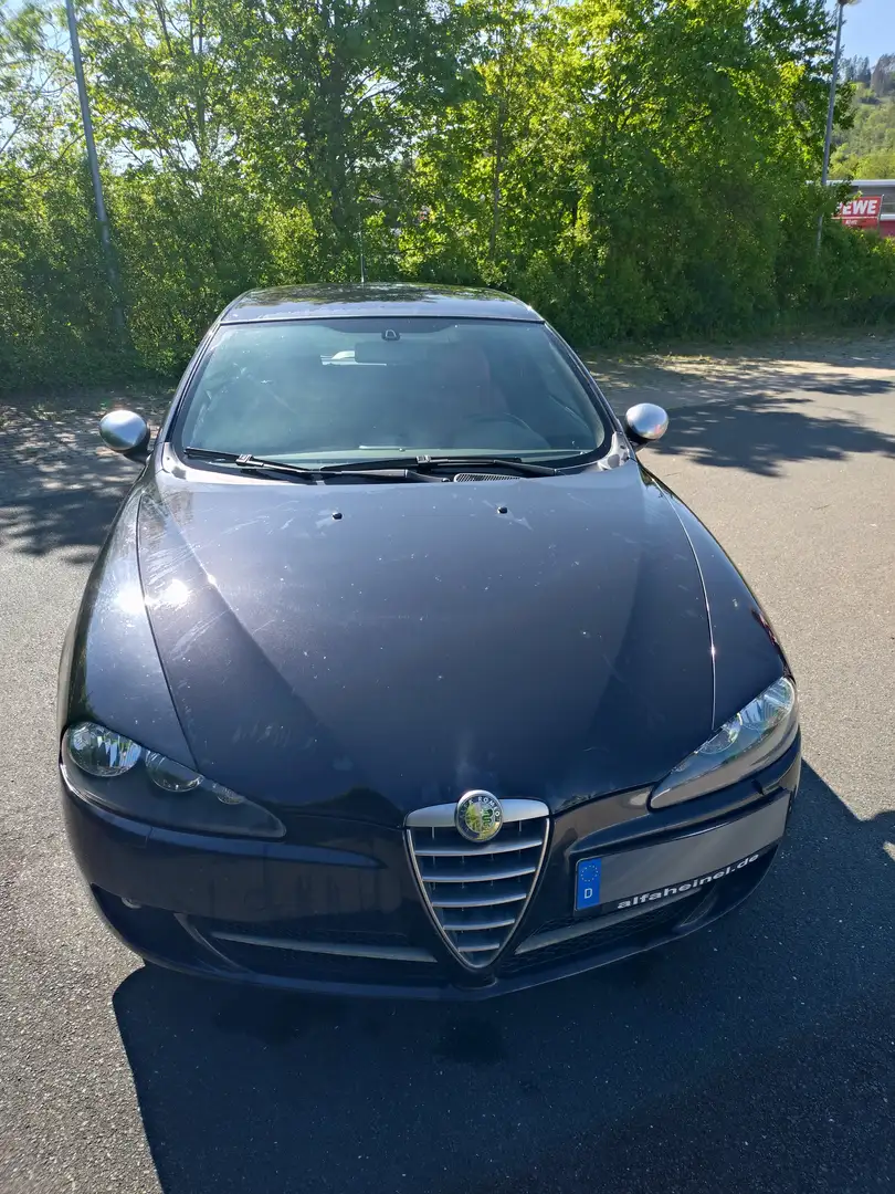 Alfa Romeo 147 147 1.6 Black Line - 1