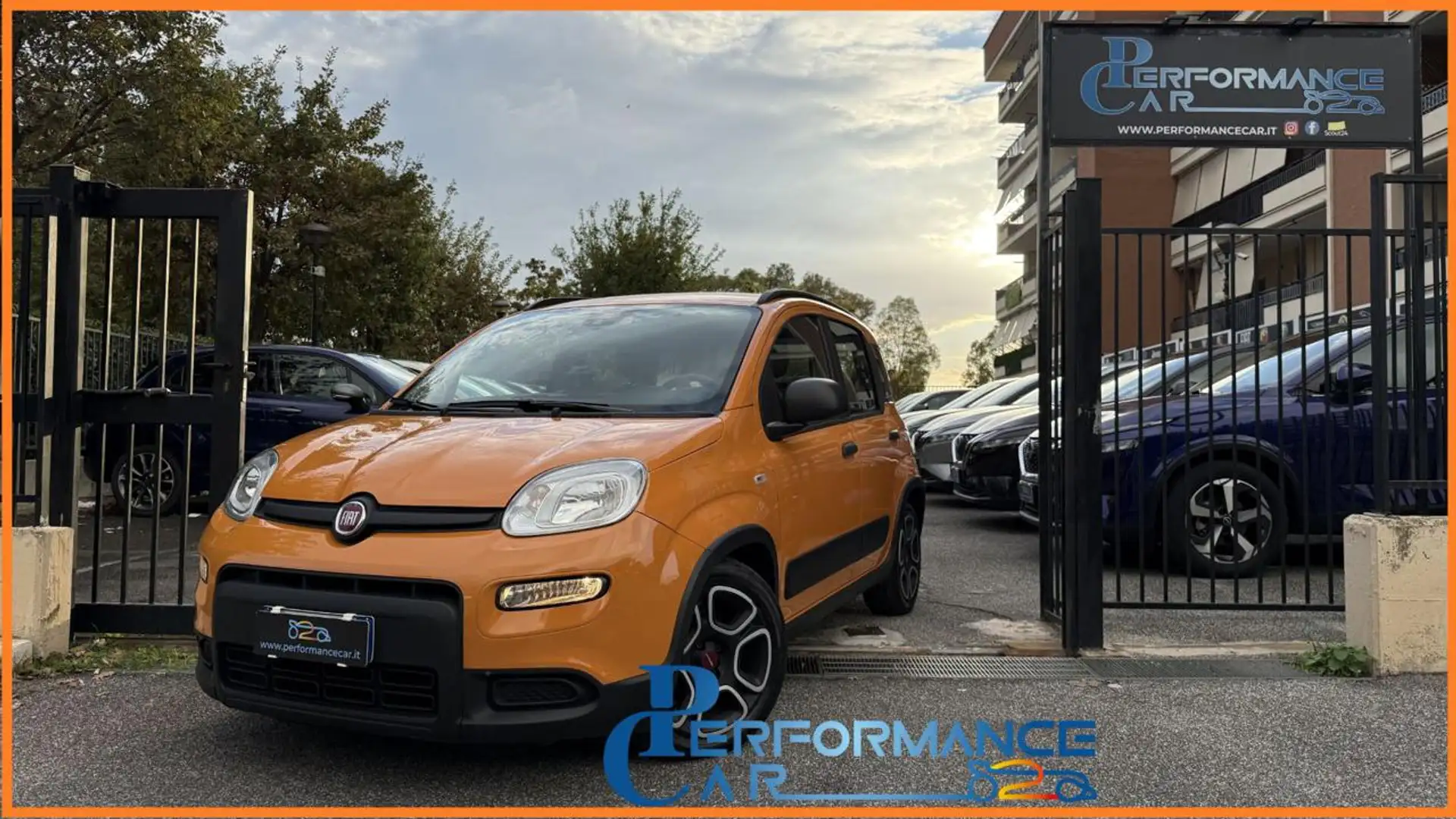 Fiat Panda 1.0 FIREFLY S&S HYBRID CITY LIFE*U-CONNECT*USB Naranja - 1
