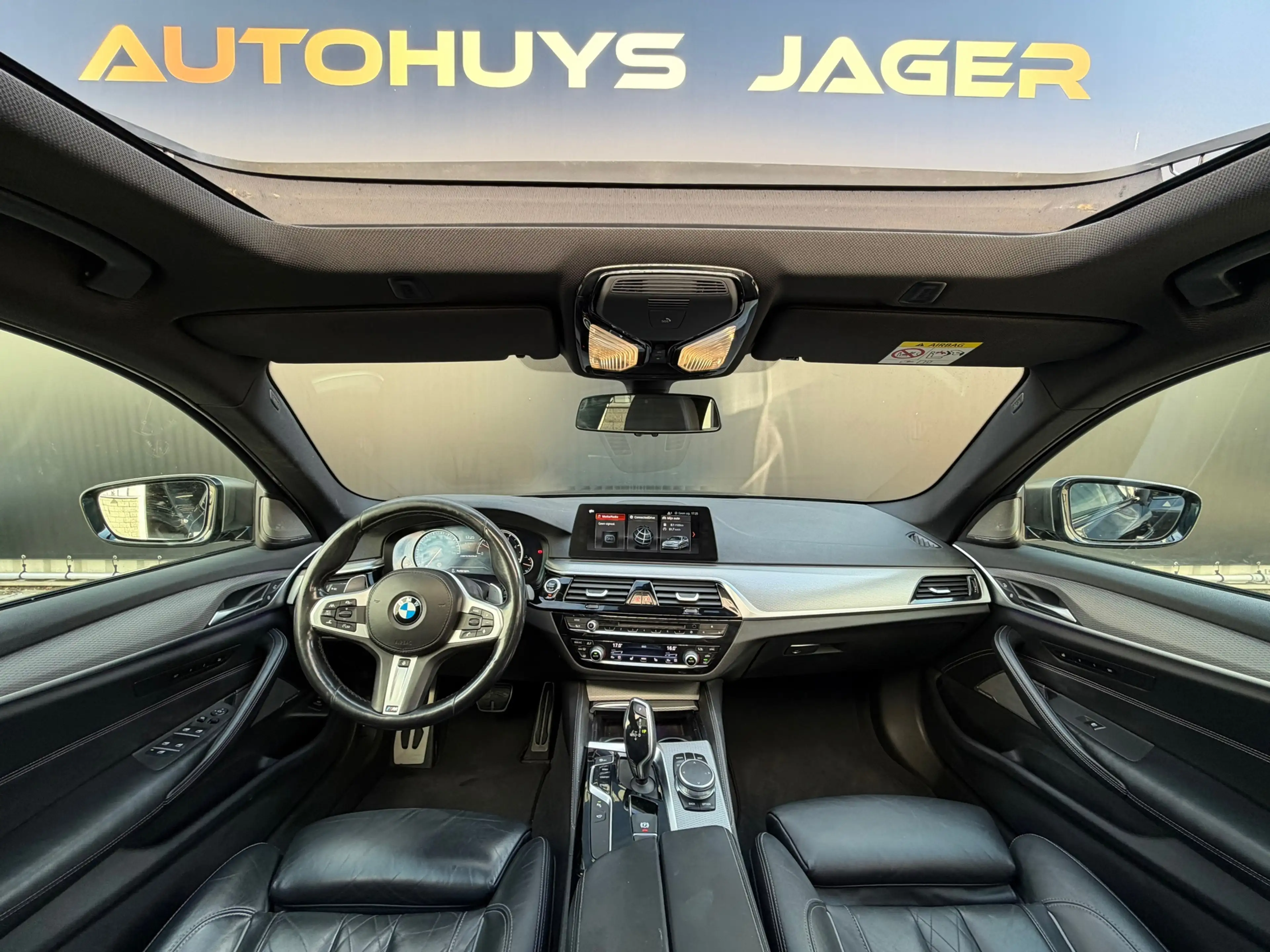 BMW M550 5-serie Touring M550d xDrive Pano Hud H&K Massage — photo 3