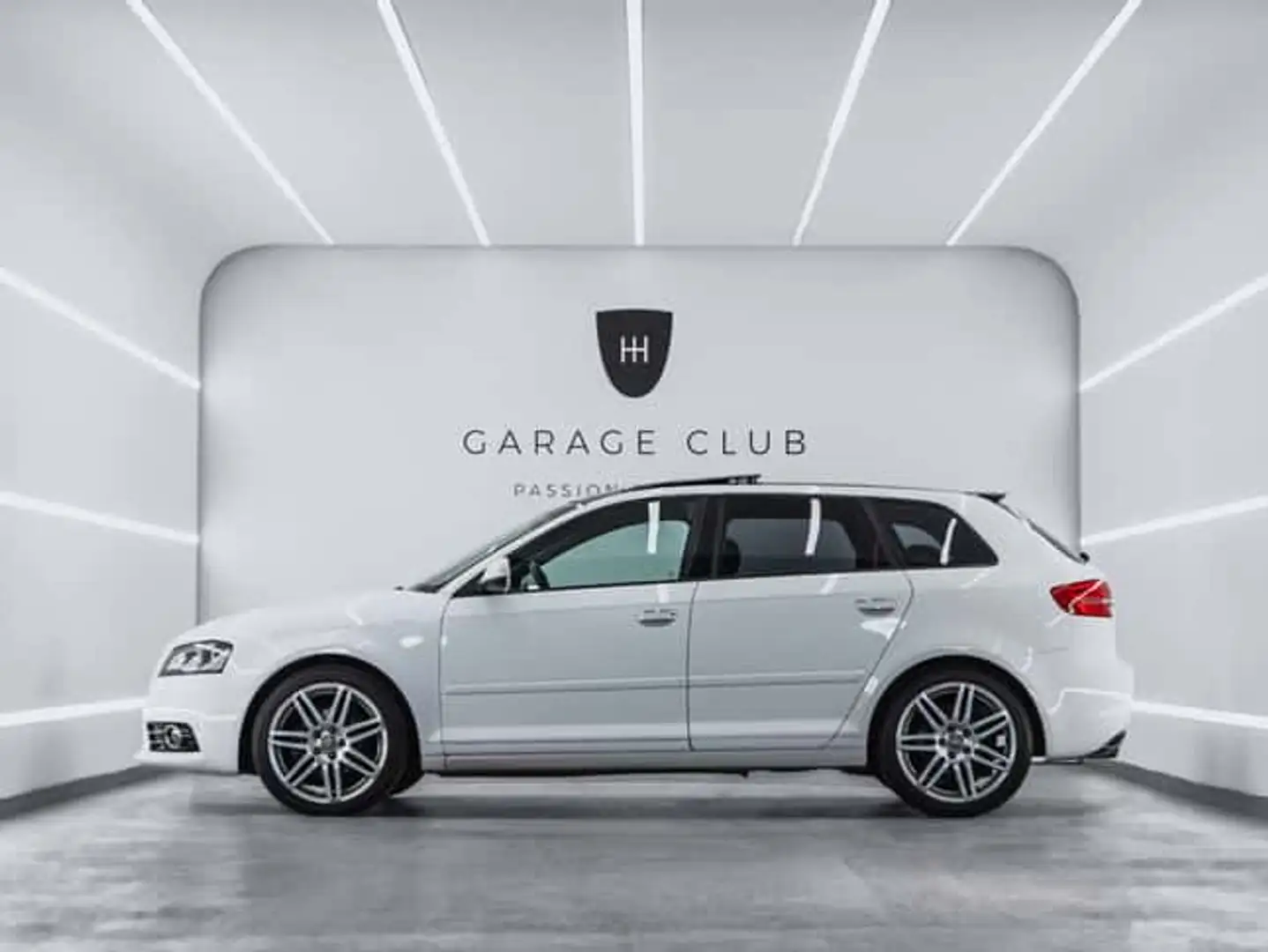 Audi A3 Sportback 1.6TDI Ambition Wit - 2