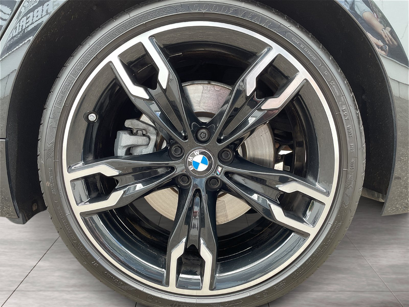 BMW 540 i xDrive Sport Line Panorama Glasdach-Innovationsp — photo 6