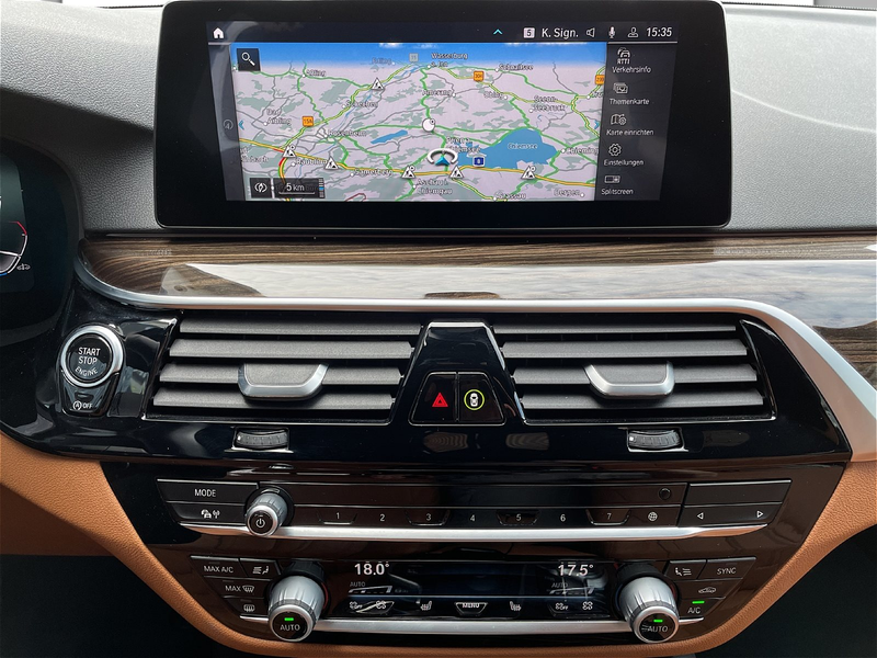BMW 540 i xDrive Sport Line Panorama Glasdach-Innovationsp — photo 8