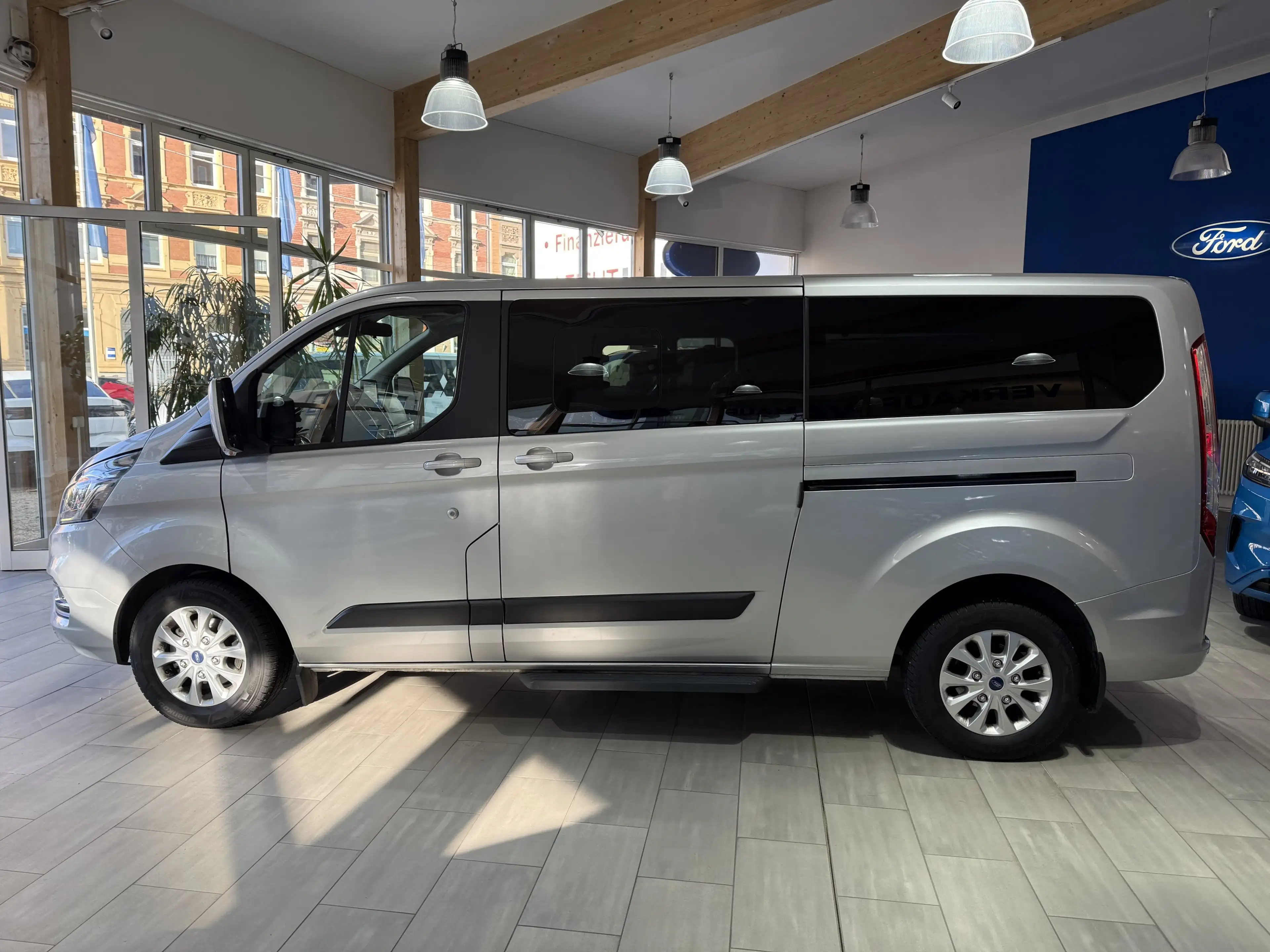 Ford Tourneo Custom Tourneo L2 Automatik / Navi / 9 Sitze — photo 8
