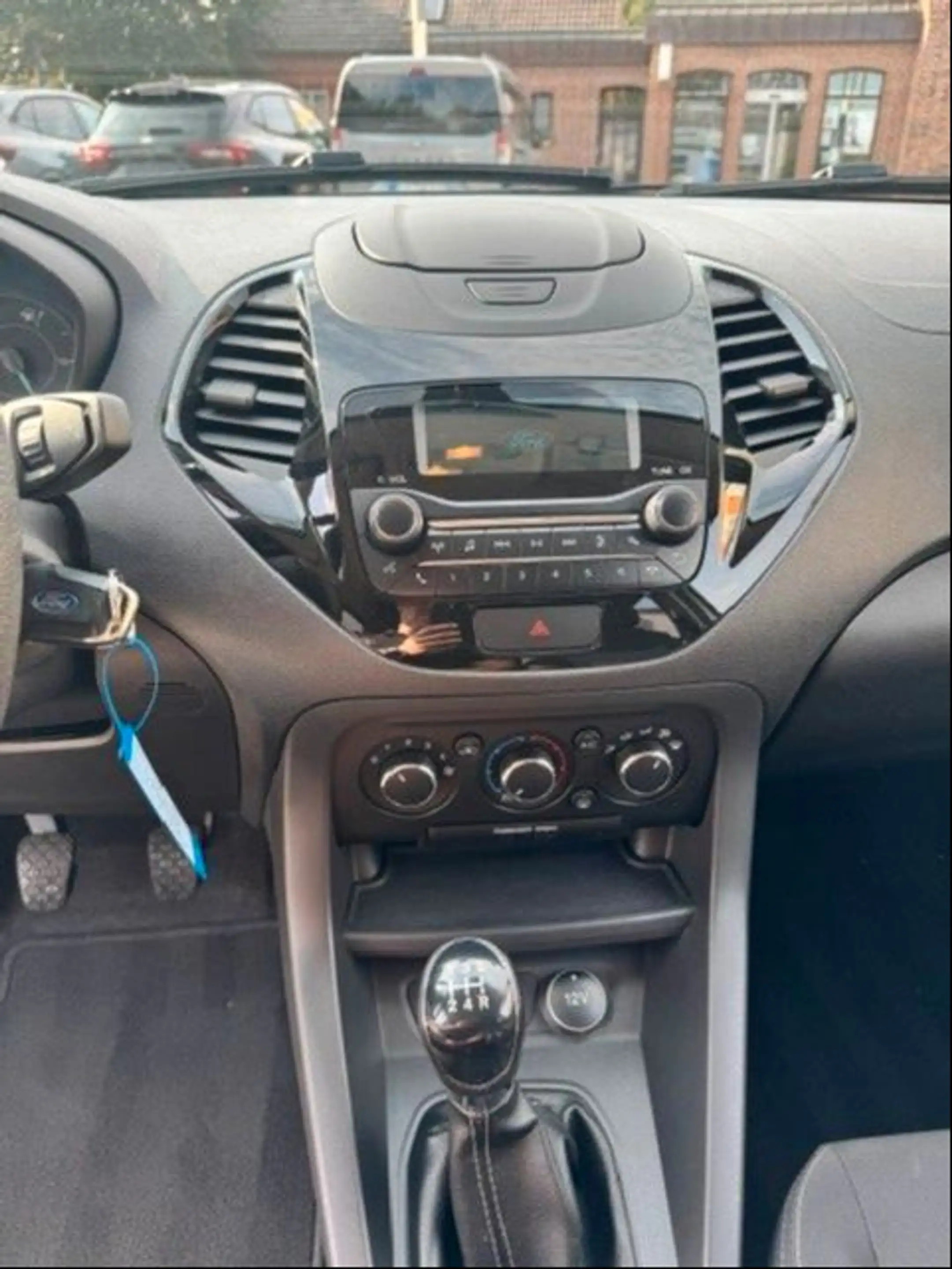 Ford Ka/Ka+ KA+ Cool & Connect — photo 12