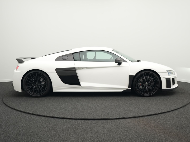 Audi R8 coupe 5.2 FSI plus quattro — photo 12