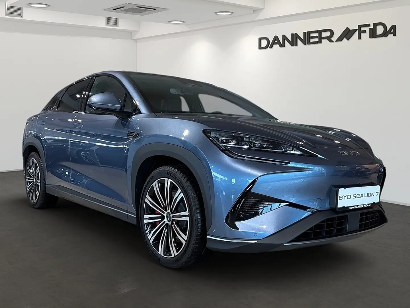BYD Sealion 7 Excellence Österreich Paket 91.5 kWh AWD Grau - 2
