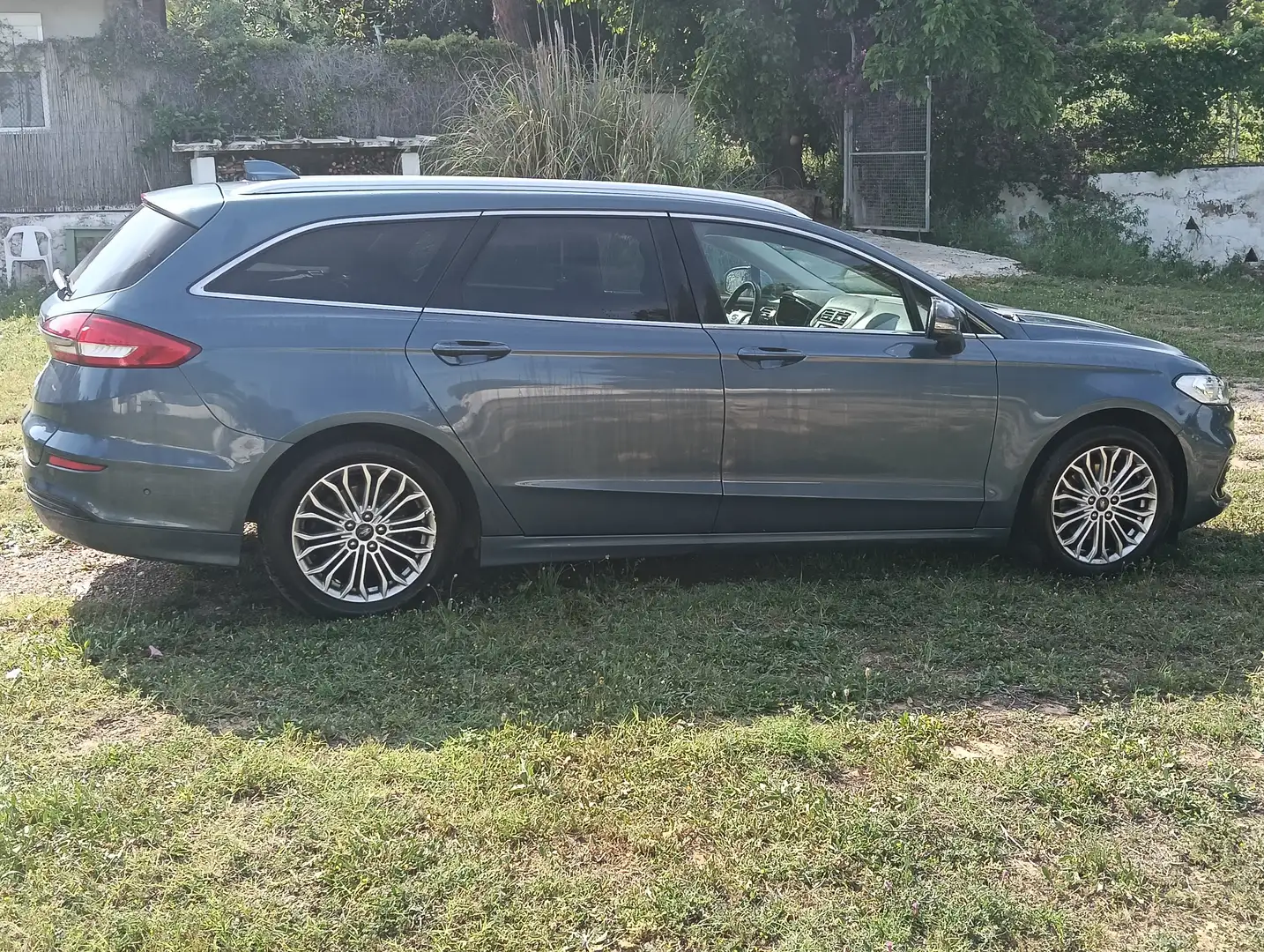 Ford Mondeo Mondeo SB 2.0TDCI Titanium PowerShift 150 Titanium Azul - 2