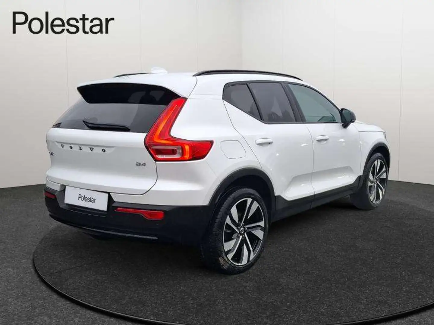 Volvo XC40 B4 Ultimate Dark / Essence Blanco - 2