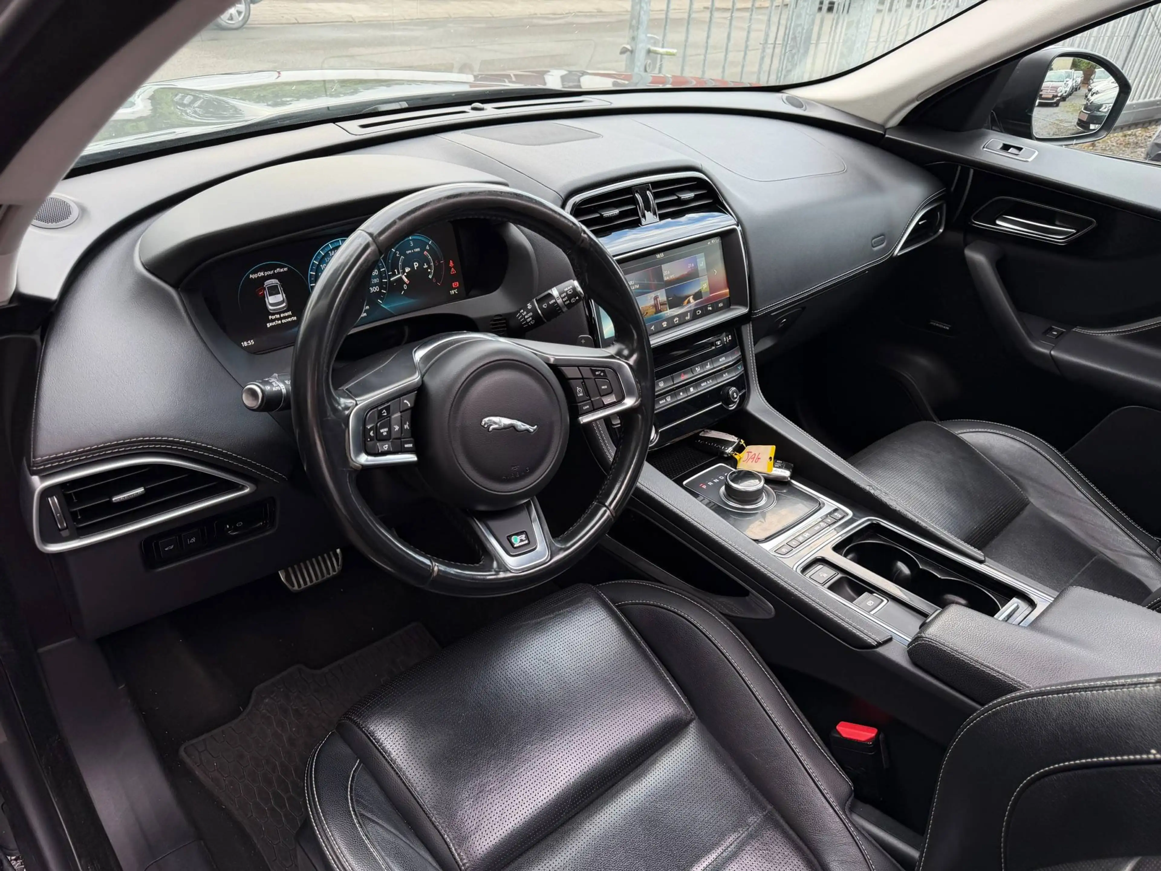 Jaguar F-Pace 2.0D AWD R-Sport AUTO/Pano/Cuir/Navi pro/Cam/Gar12 — photo 14