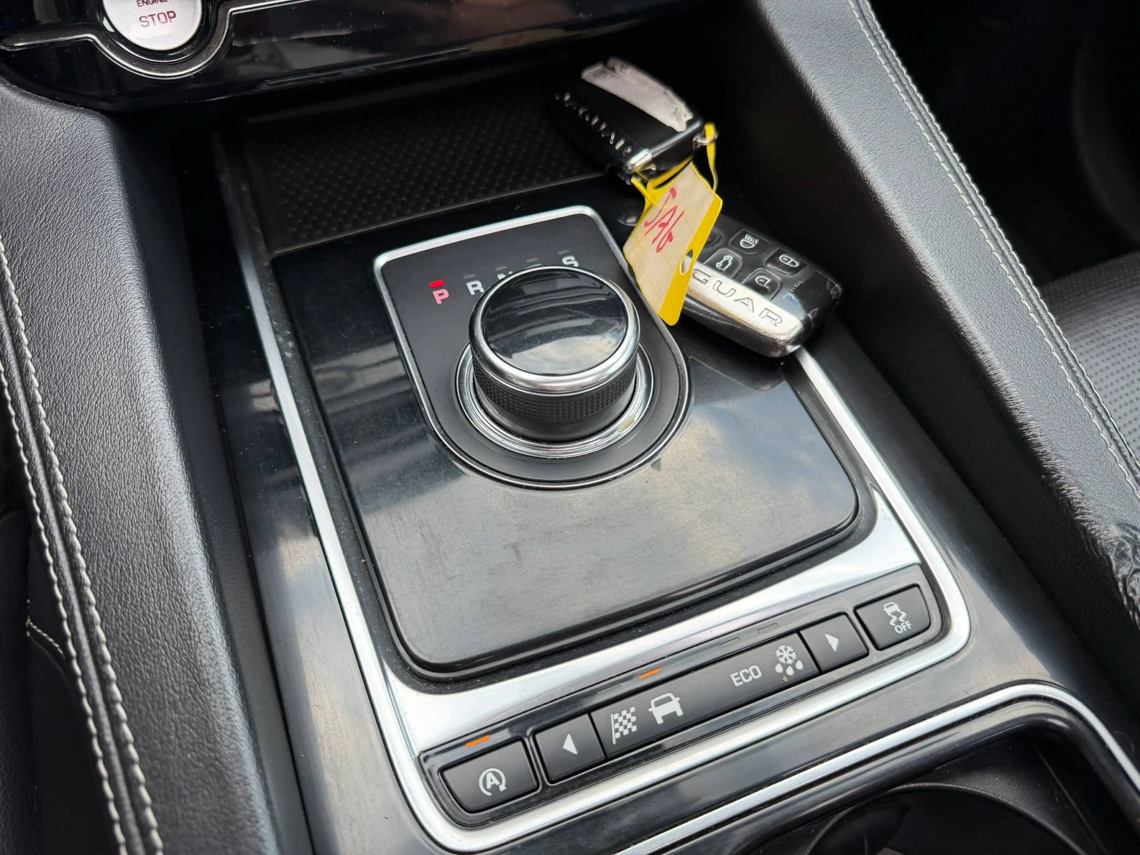 Jaguar F-Pace 2.0D AWD R-Sport AUTO/Pano/Cuir/Navi pro/Cam/Gar12 — photo 12